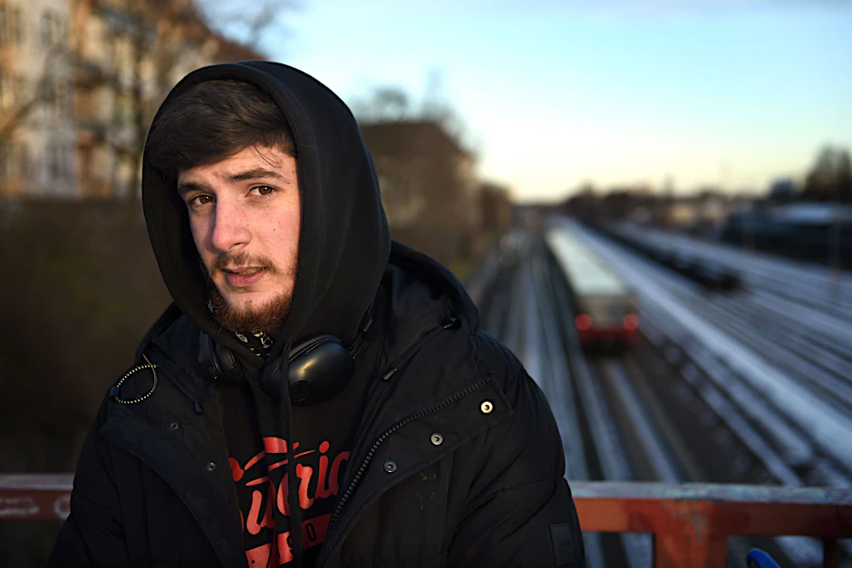 Unterwegs auf den Schienen dieser Stadt: K.L.A.U.S. ist der Berliner S-Bahn-Rapper.