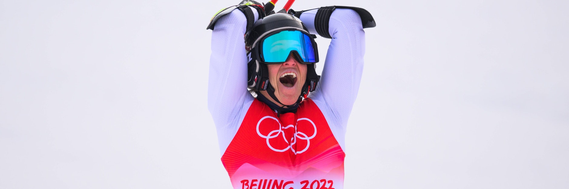 Die Schwedin Sara Hector holt Gold im Riesenslalom und kann ihr Glück kaum fassen.