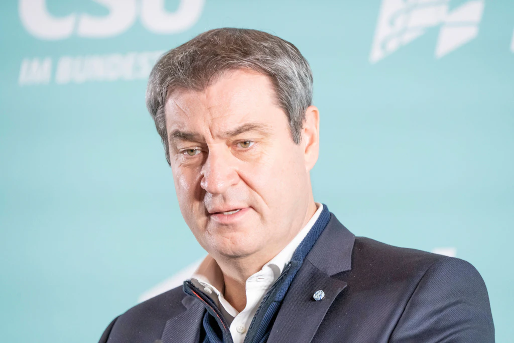Corona: Söder will Impfpflicht für Pfleger aussetzen