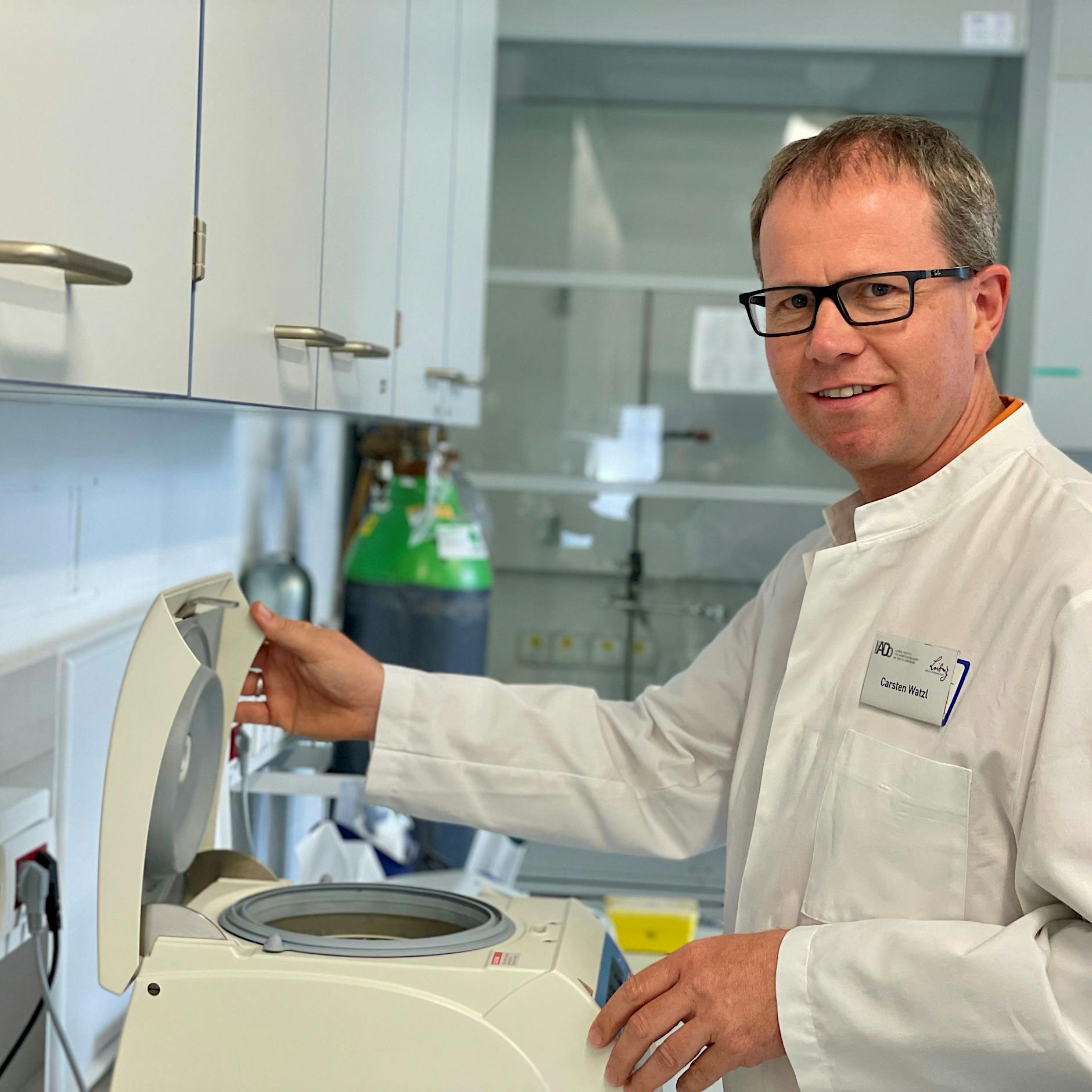 Immunologe: Omikron-Infektion bei doppelt Geimpften mit Booster gleichstellen