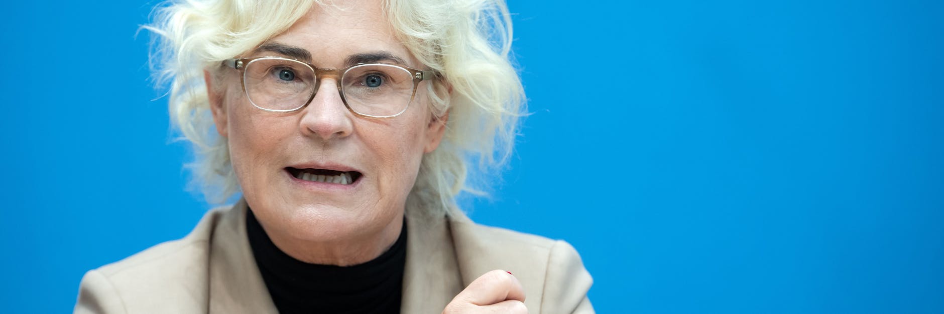 Christine Lambrecht (SPD) wollte Parteigenossin regelwidrig befördern.