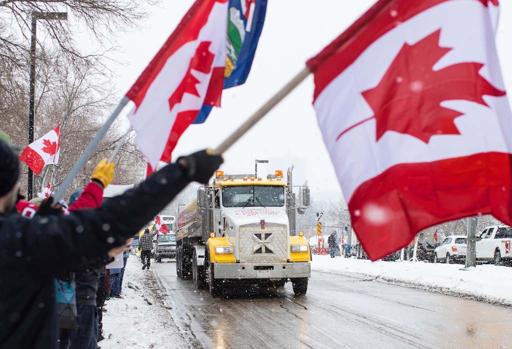 Corona-Demo „völlig außer Kontrolle“: Ottawa ruft Notstand wegen Truckern aus