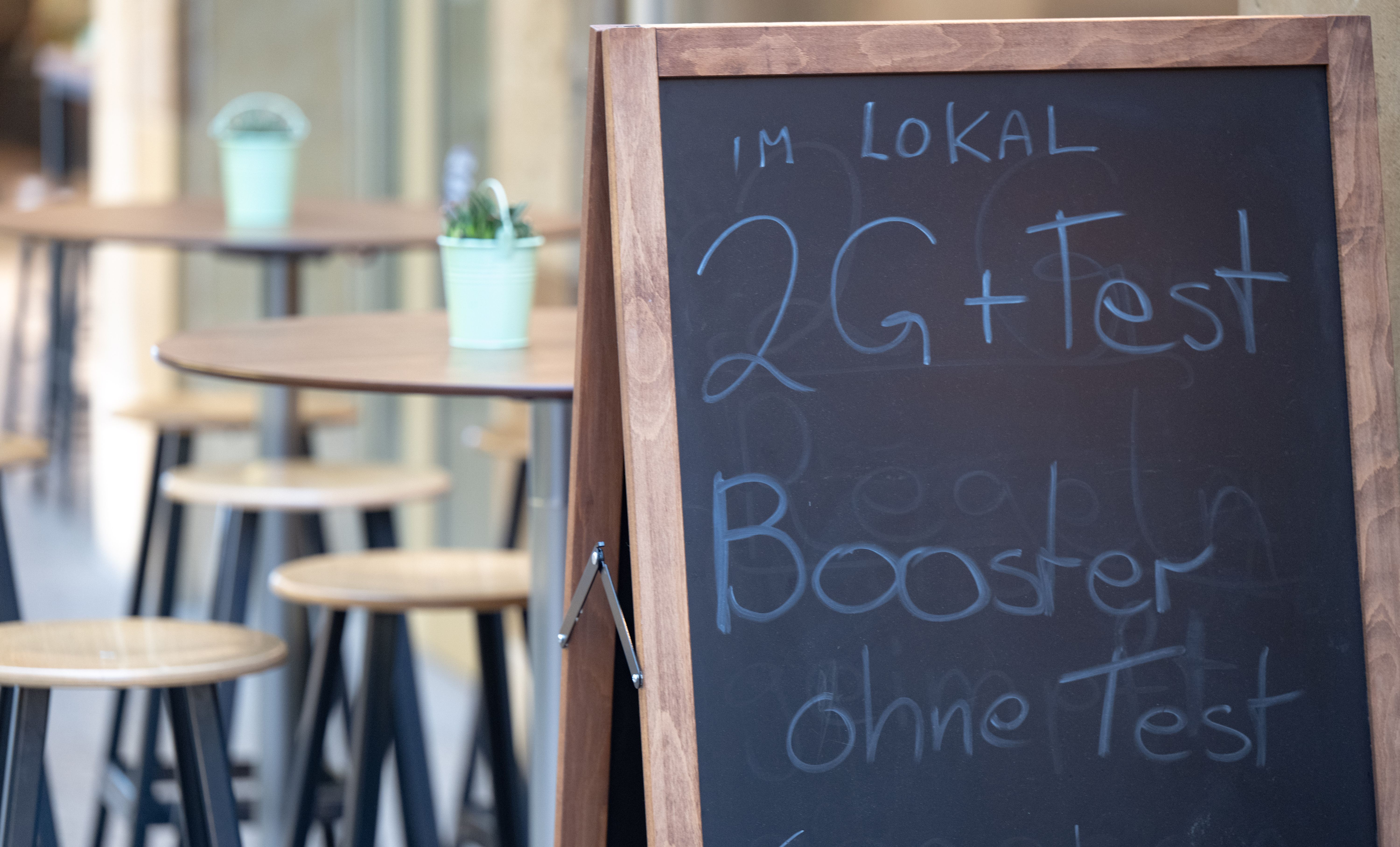 Image - Der Corona-Fahrplan: Inzidenz bei 1426 – aber Lockerungen rücken näher! DANN sollen die Maßnahmen aufgehoben werden