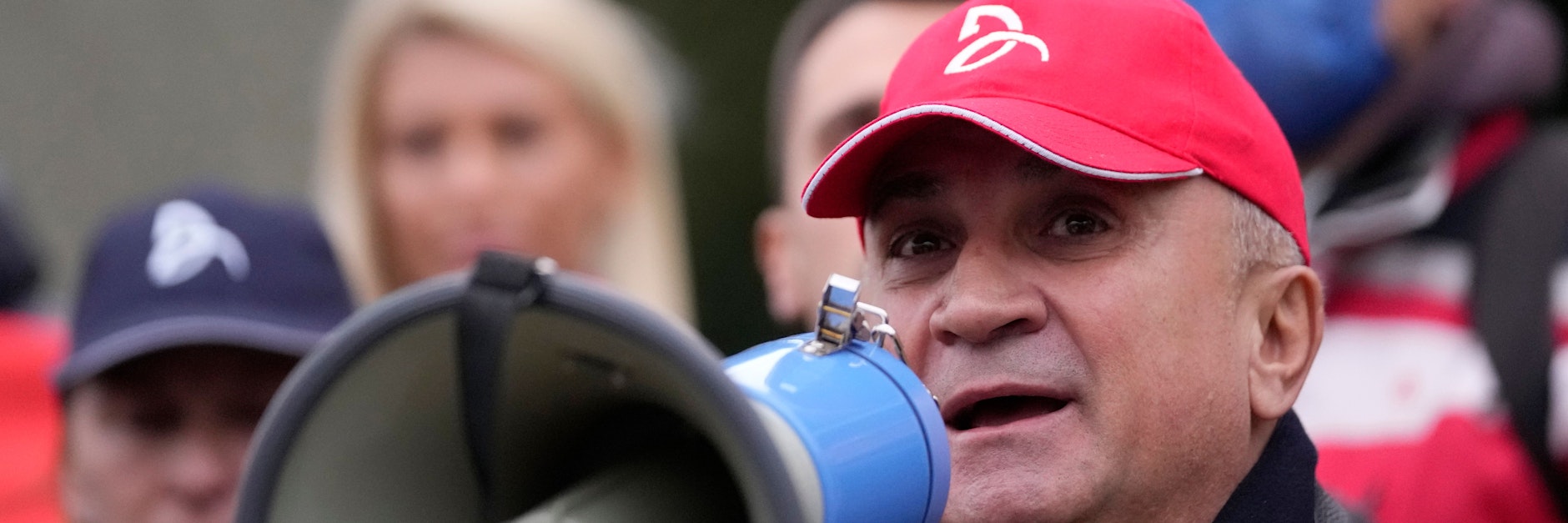 Srdjan Djokovic ist immer noch sauer auf Australien und die Ausweisung seines Sohns Novak Djokovic.