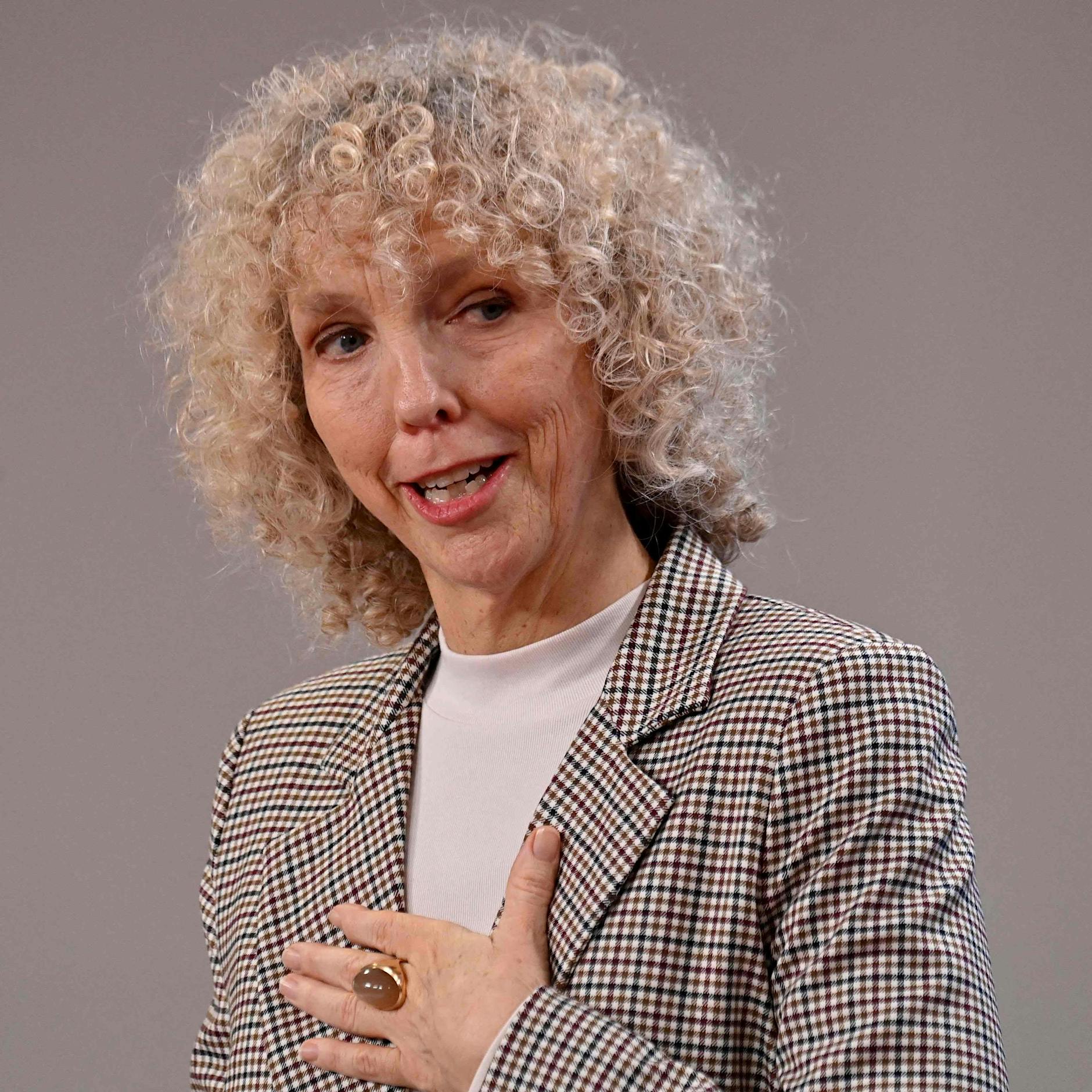 Klimabeauftragte der Regierung: Greenpeace-Chefin wechselt die Seiten!