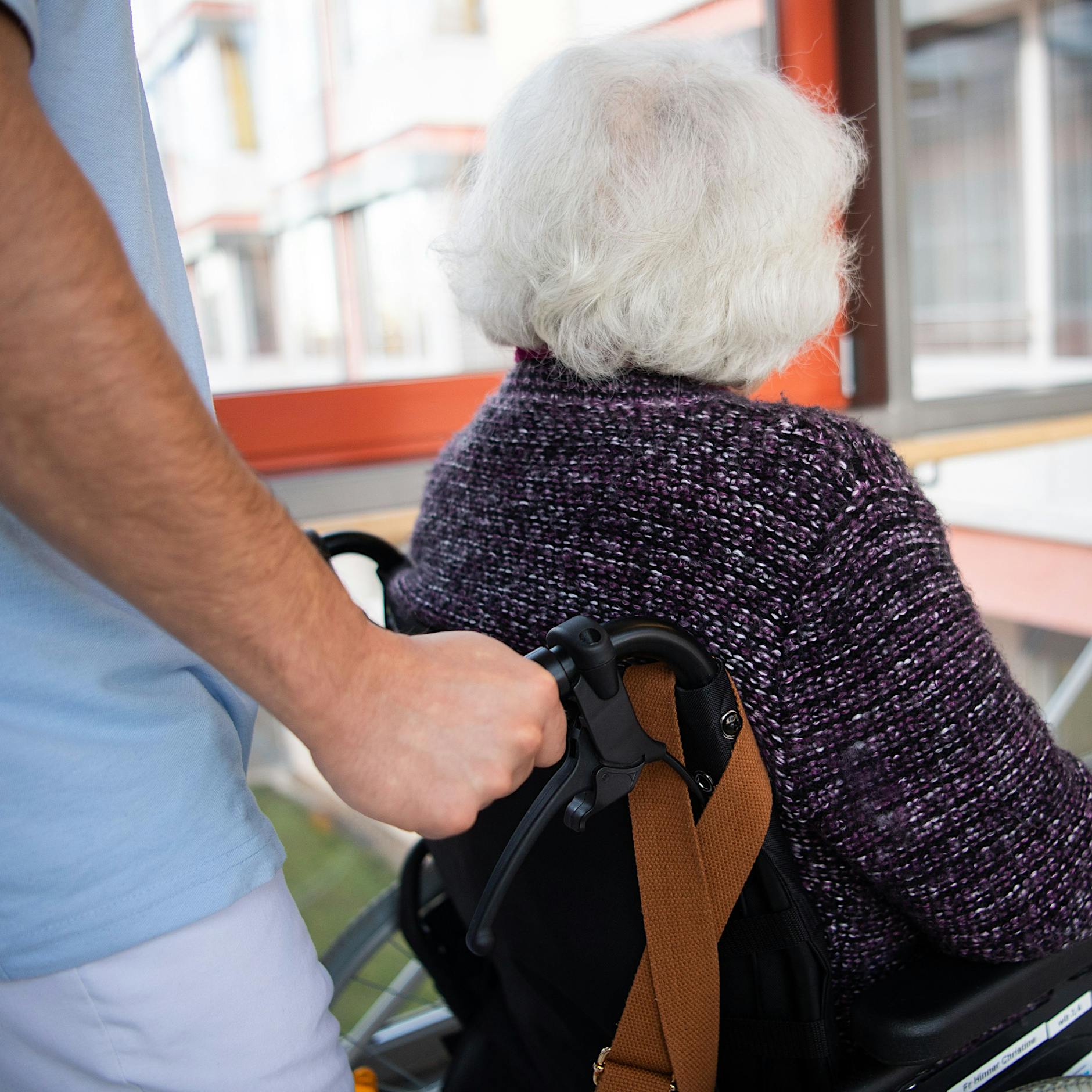 Impfpflicht in Heimen: Ungeimpfte müssen sofortigen Jobverlust nicht fürchten
