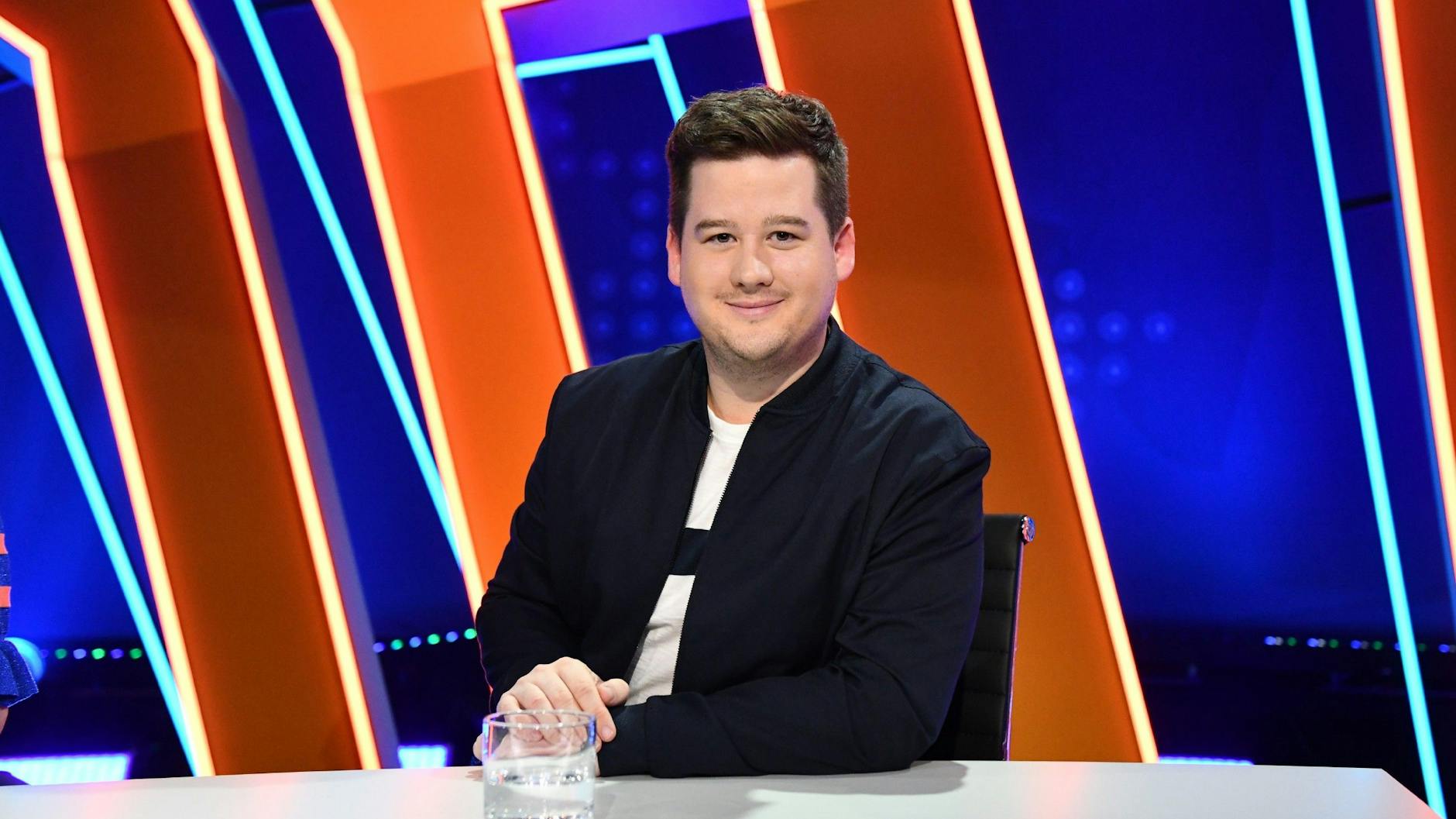 Laut Medienberichten soll Chris Tall die Nase im Rennen um die Nachfolge von Daniel Hartwich beim Dschungelcamp vorne haben.