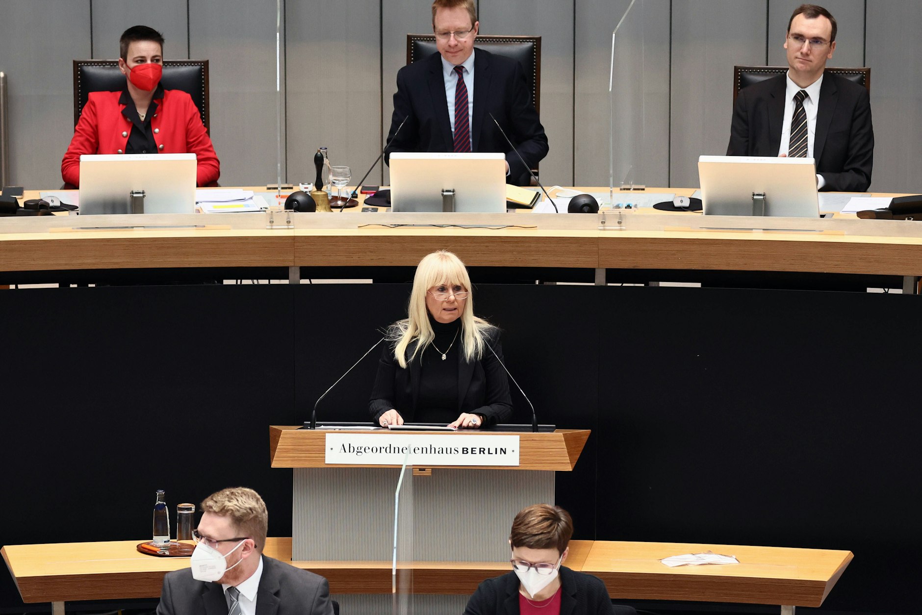 Innensenatorin Iris Spranger im Abgeordnetenhaus