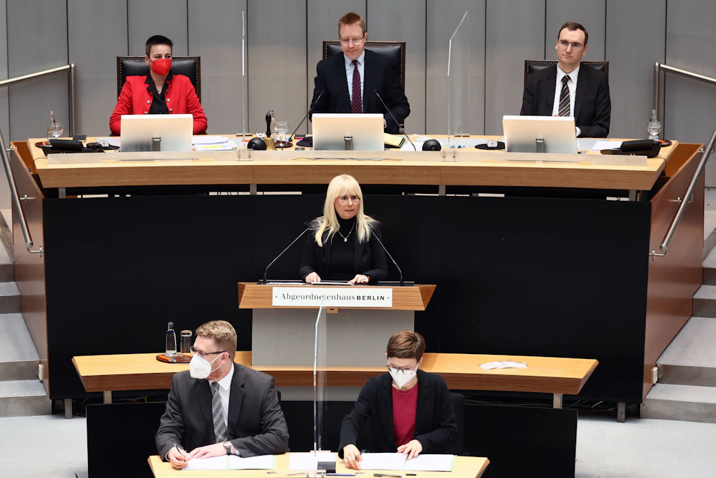 Blockierer bringen die Wut von der Straße ins Parlament