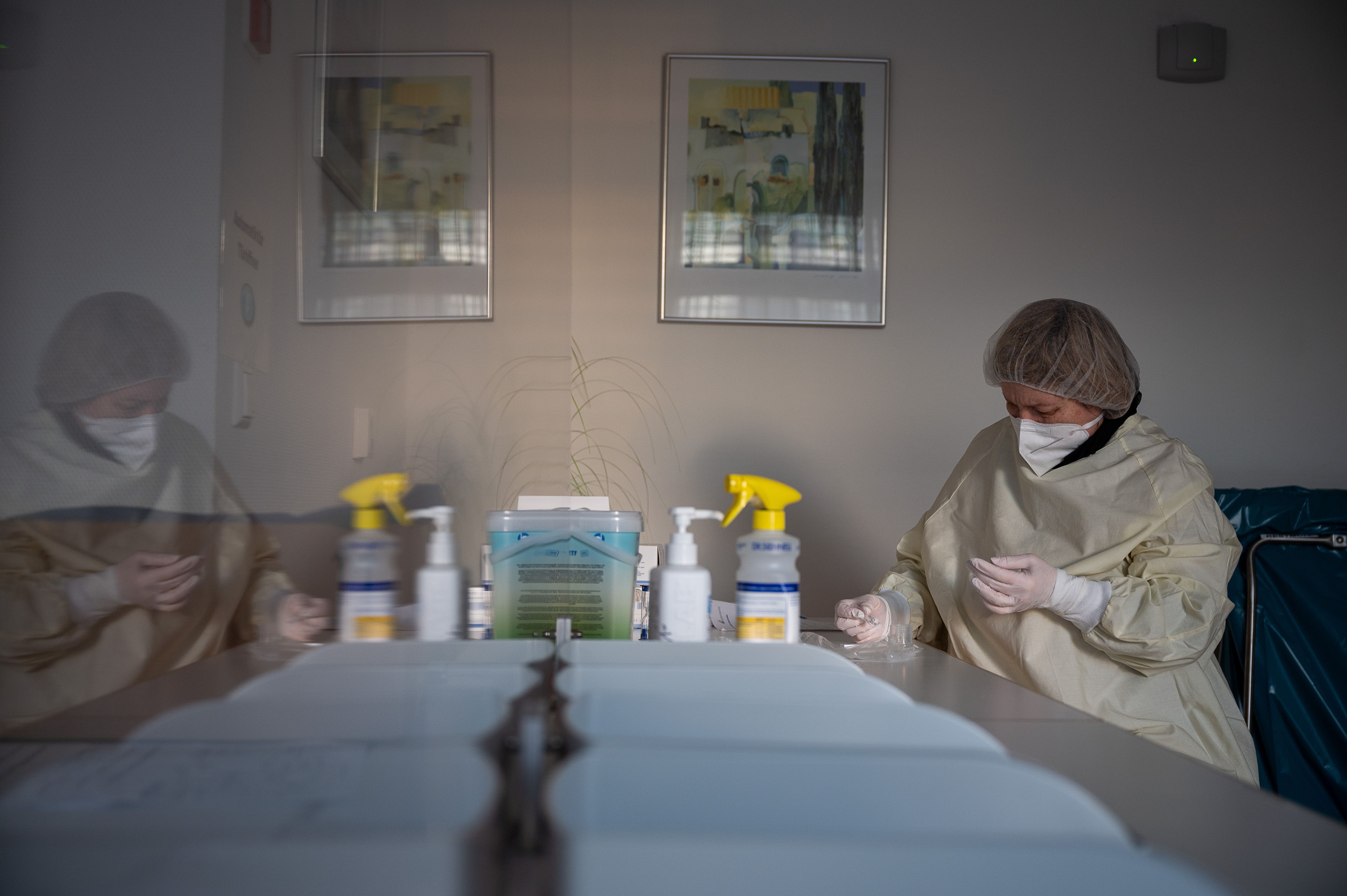 Beschwerden von 300 Klägern: Bundesverfassungsgericht schmettert Eilanträge gegen Impfpflicht in Kliniken und Pflege ab!