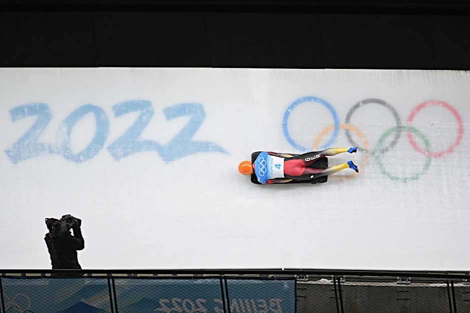 Made in Berlin-Schöneweide: Christopher Grotheer raste auf einem FES-Schlitten im Skeleton auf Platz 1.