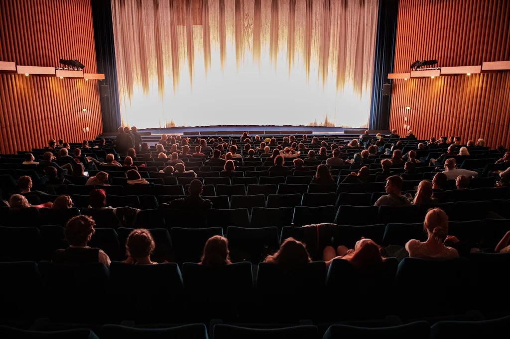 Wenn ein Kino in einen Puff zieht, muss man sich keine Sorgen machen