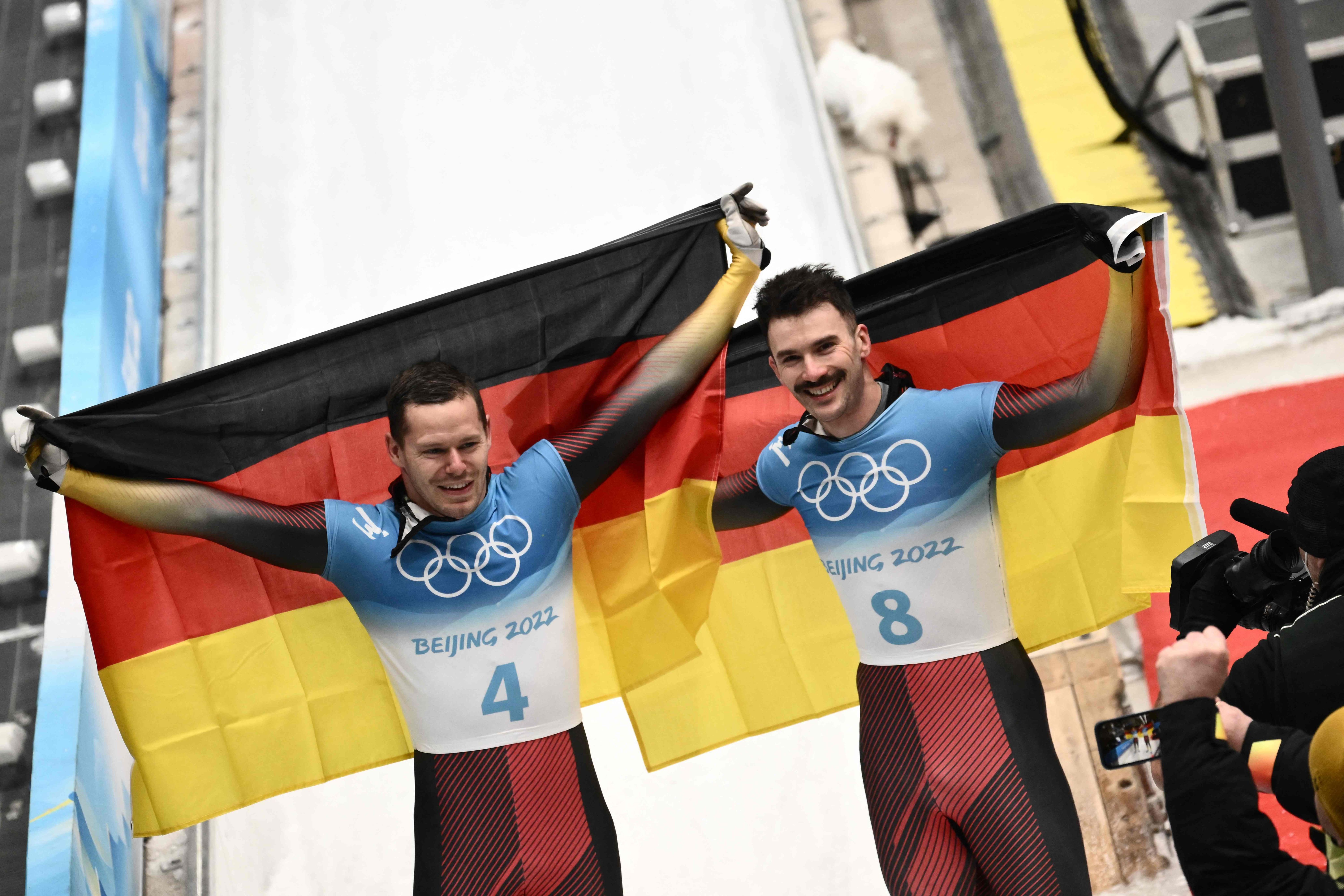 Image - Der Olympia-Freitag auf einen Blick: +++ Grotheer und Jungk mit historischem Skeleton-Doppelsieg für Deutschland +++ Deutsche Biathletinnen im Sprint weit abgeschlagen +++