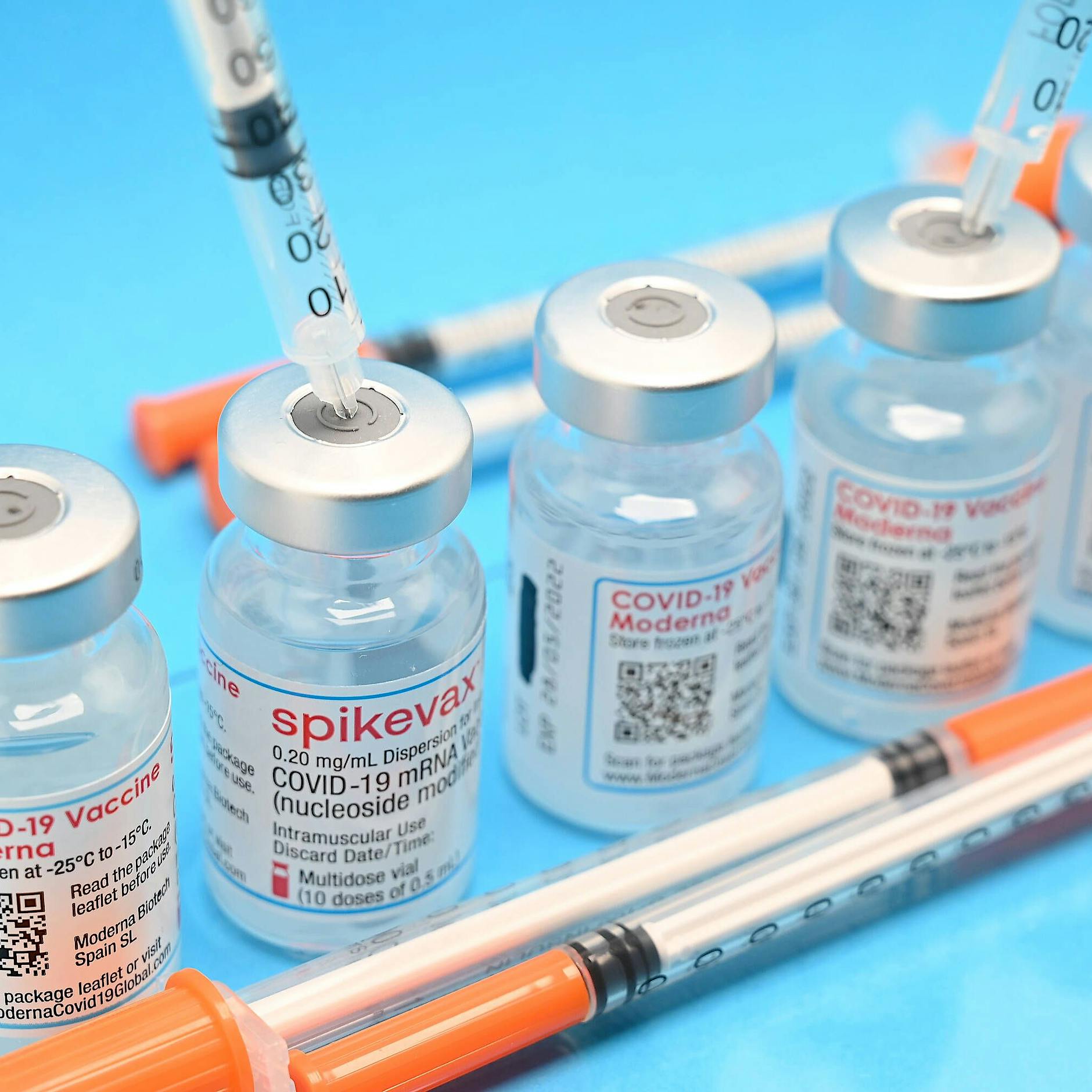 Corona: Abgeordnete legen Entwurf für Impfpflicht ab 18 vor