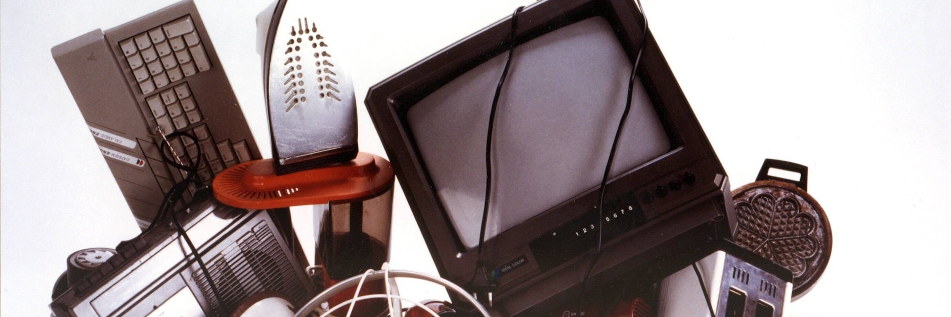 Elektrogeräte landen allzu schnell auf dem Müll – das soll sich ändern.