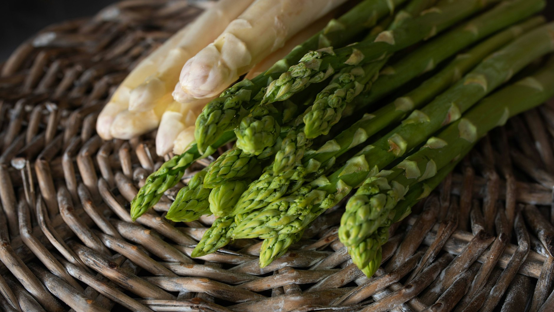 Ob grüner Spargel oder weißer Spargel: Beide haben ihre Liebhaber.
