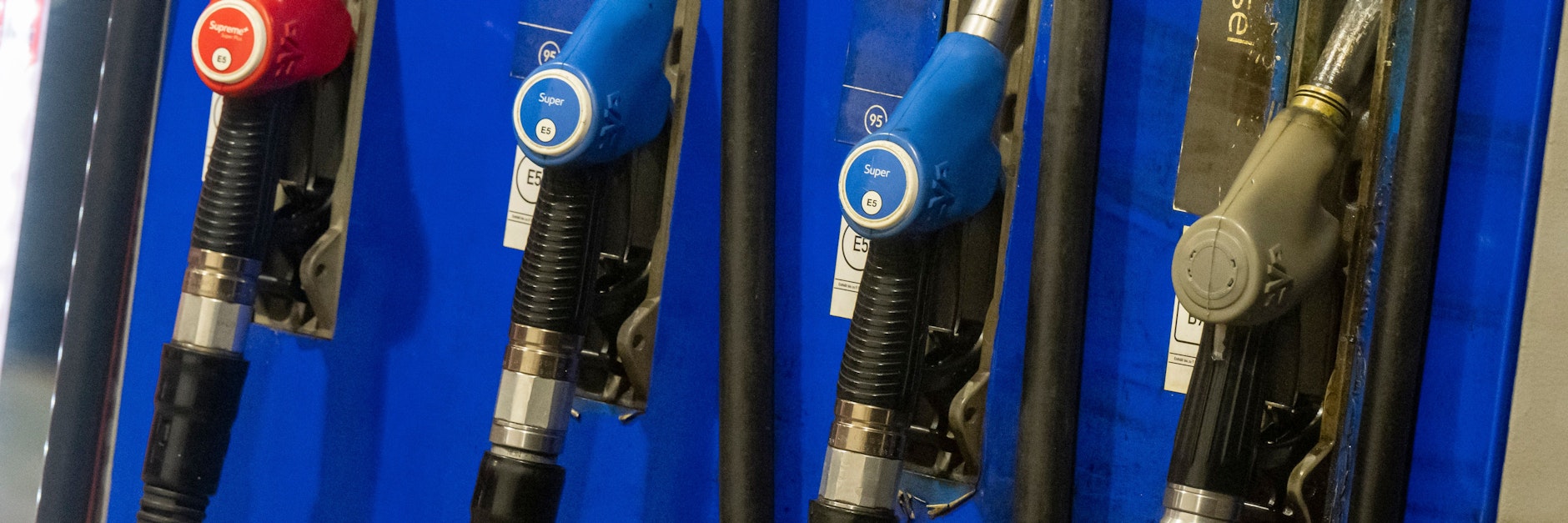 Tanken macht keine Freude, die Literpreise steigen und steigen.