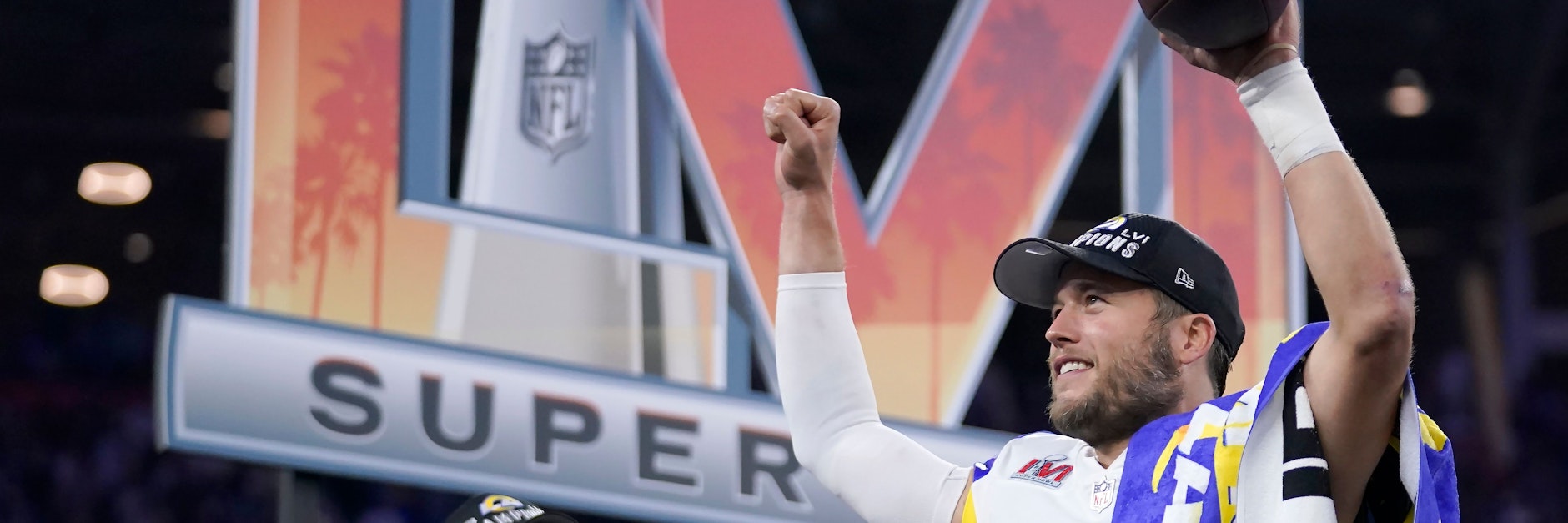 Matthew Stafford, Quarterback der Los Angeles Rams, jubelt nach dem Sieg.