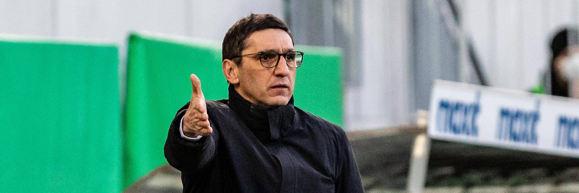 Weiß selbst, dass es nun eng wird: Hertha-Trainer Tayfun Korkut.