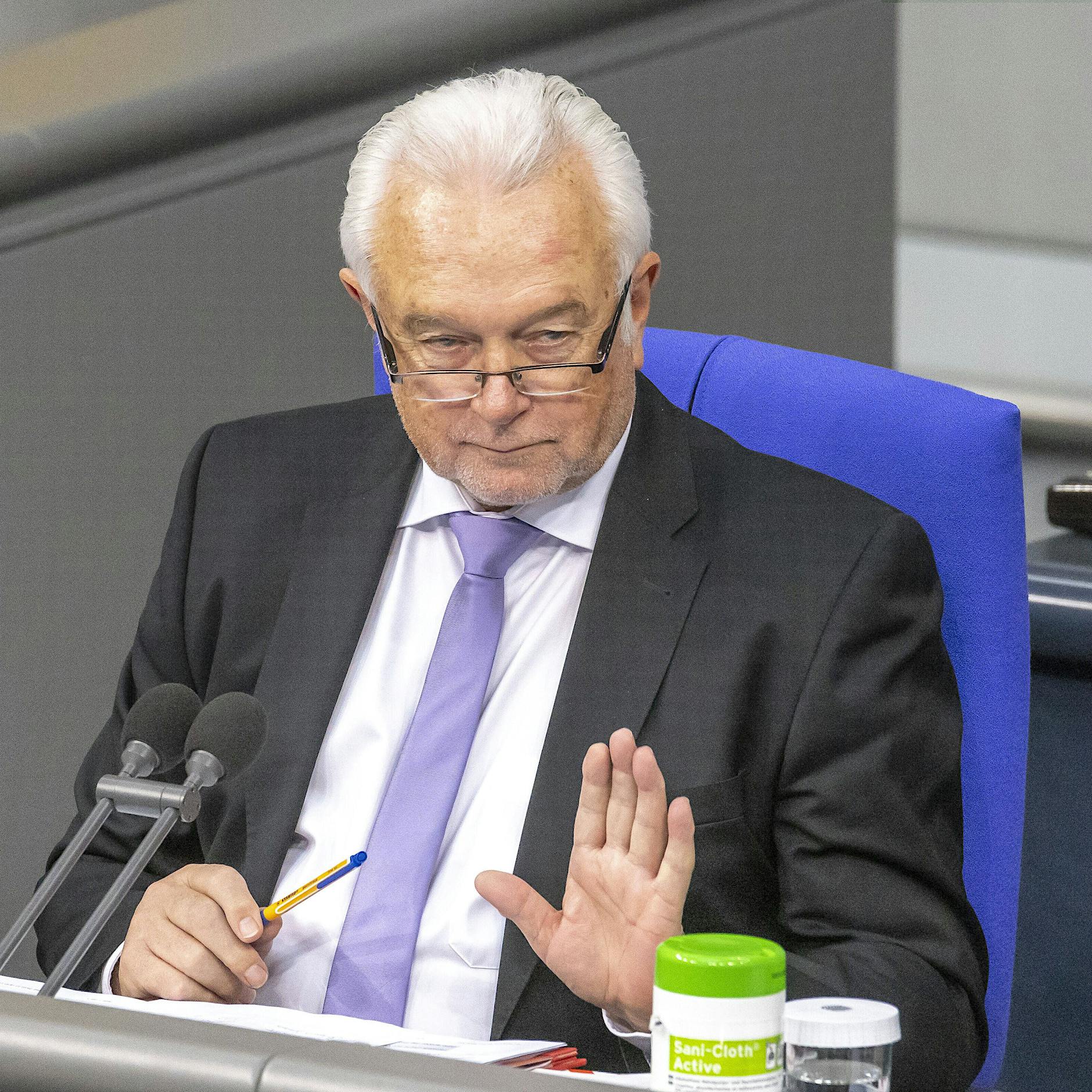 Kubicki: Maskenpflicht muss fallen