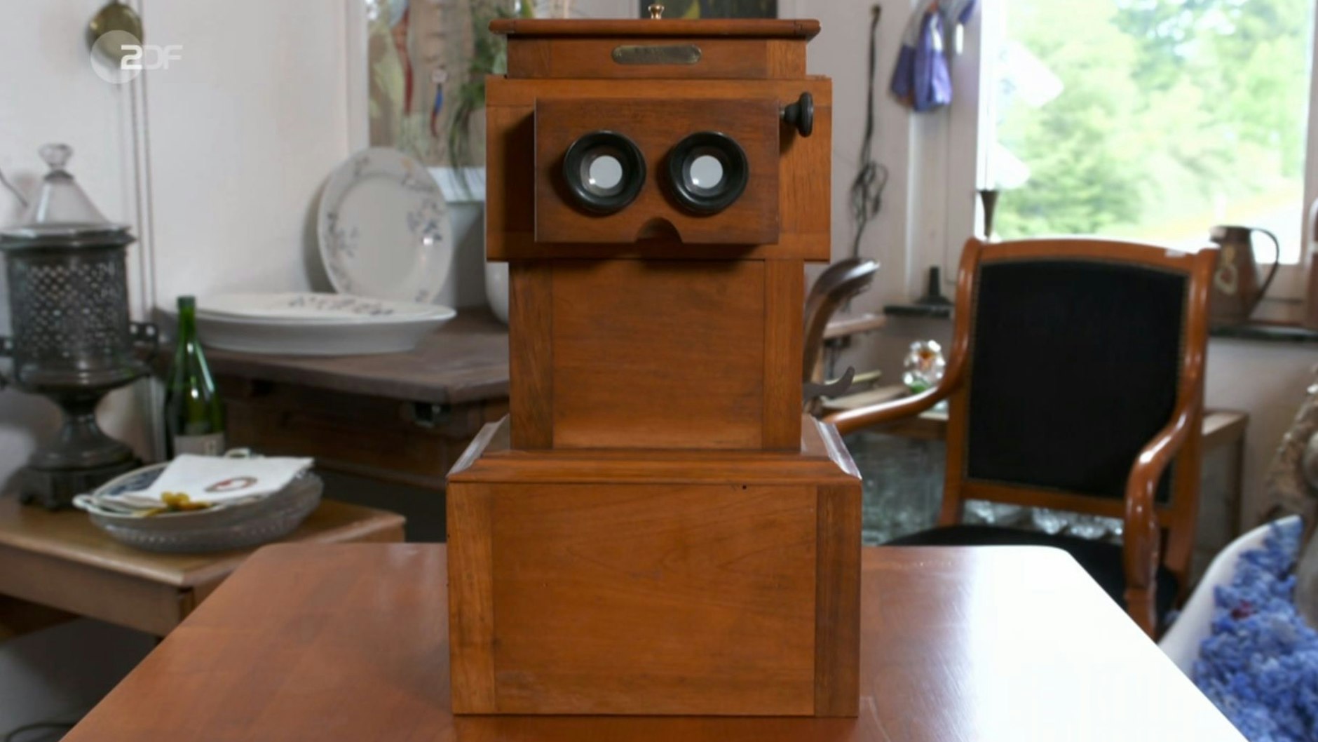 Diesen Stereobetrachter hatte&nbsp;Walter „Waldi“ Lehnertz bei&nbsp;„Bares für Rares“ erworben.