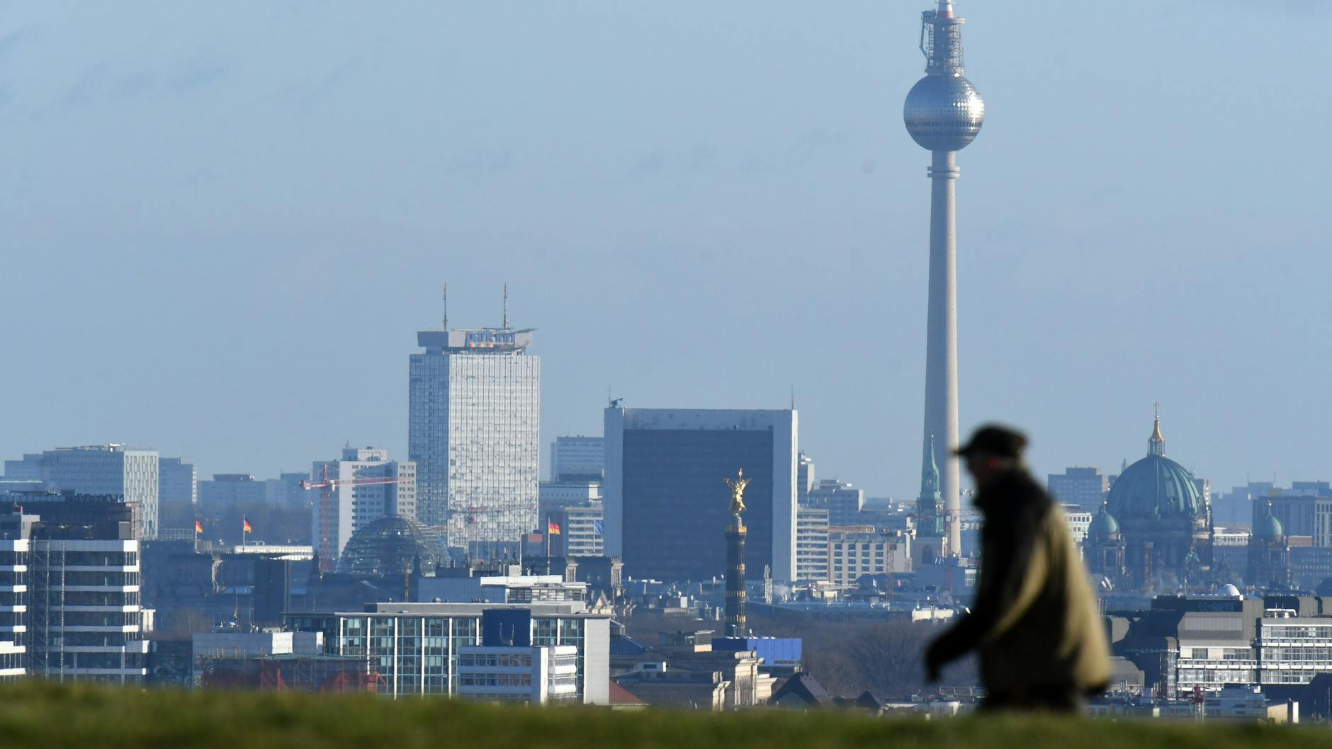 Blick auf Berlin: Der Wohnungsmarkt ist umkämpft.