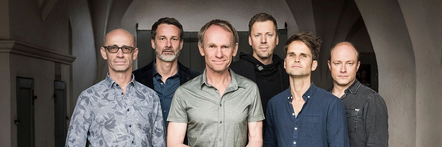 Die Band Keimzeit mit Sänger Norbert Leisegang (vorne, Mitte).