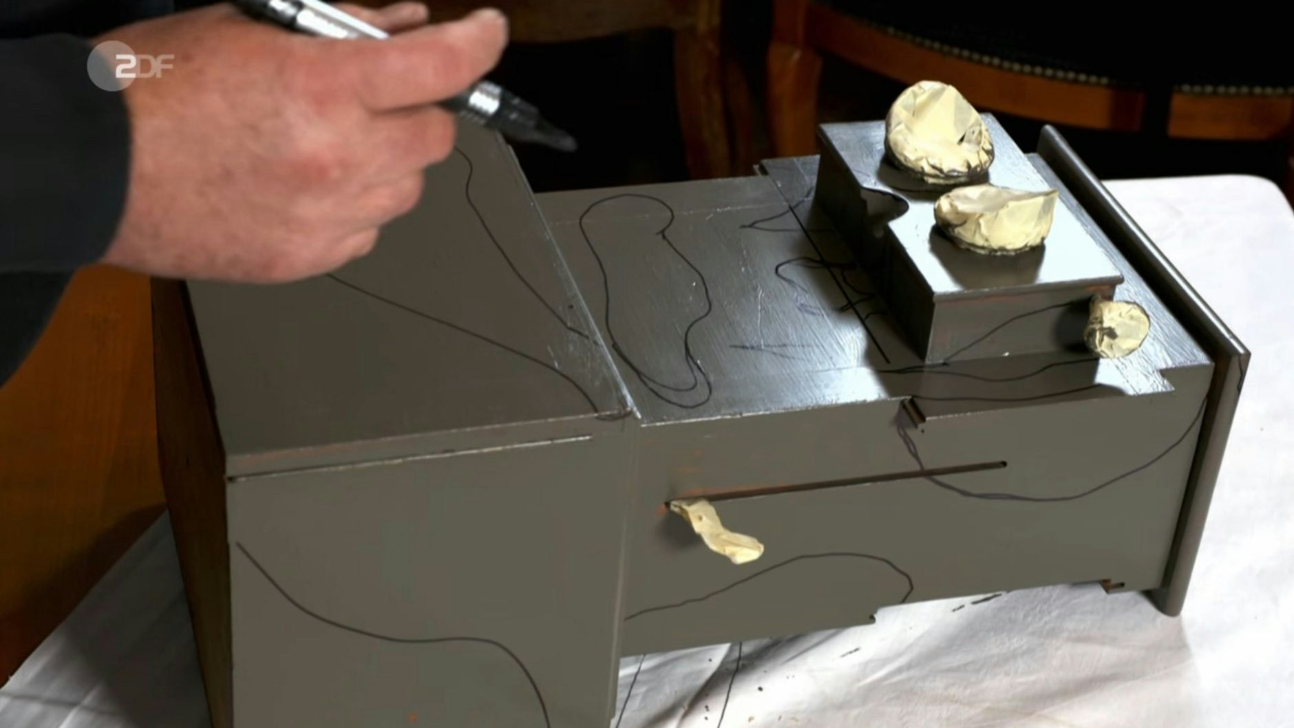 „Bares für Rares“-Urgestein Walter Lehnertz verpasst dem Stereobetrachter einer neue Optik.