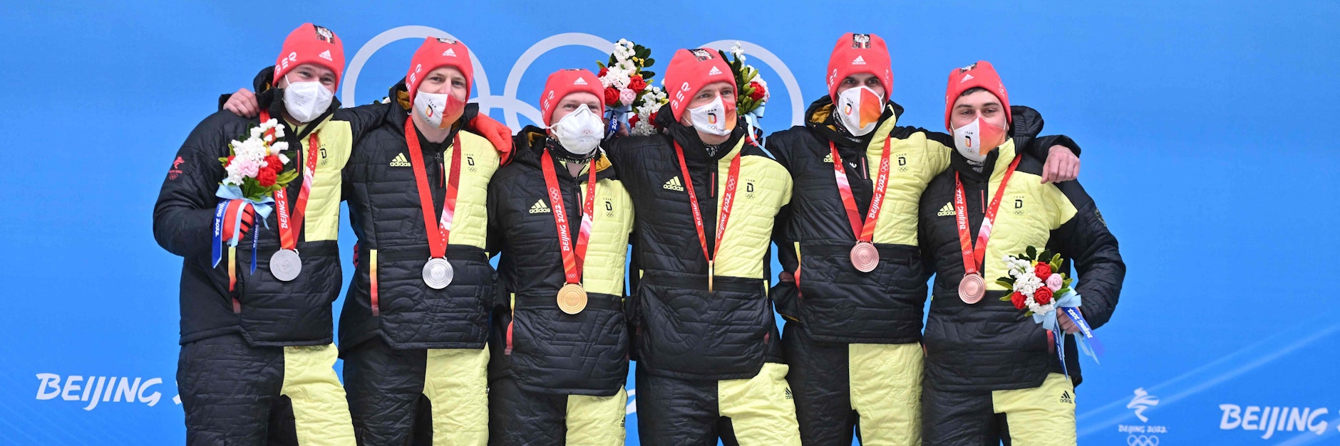 Genial: Die Deutschen holten beim Zweierbob alle drei Olympia-Medaillen.