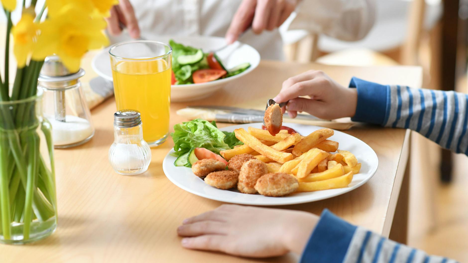 Wenn es um die Gesundheit Ihres Gehirns geht, lohnt es sich jedoch, die Menge an frittierten Lebensmitteln, die Sie essen, zu reduzieren