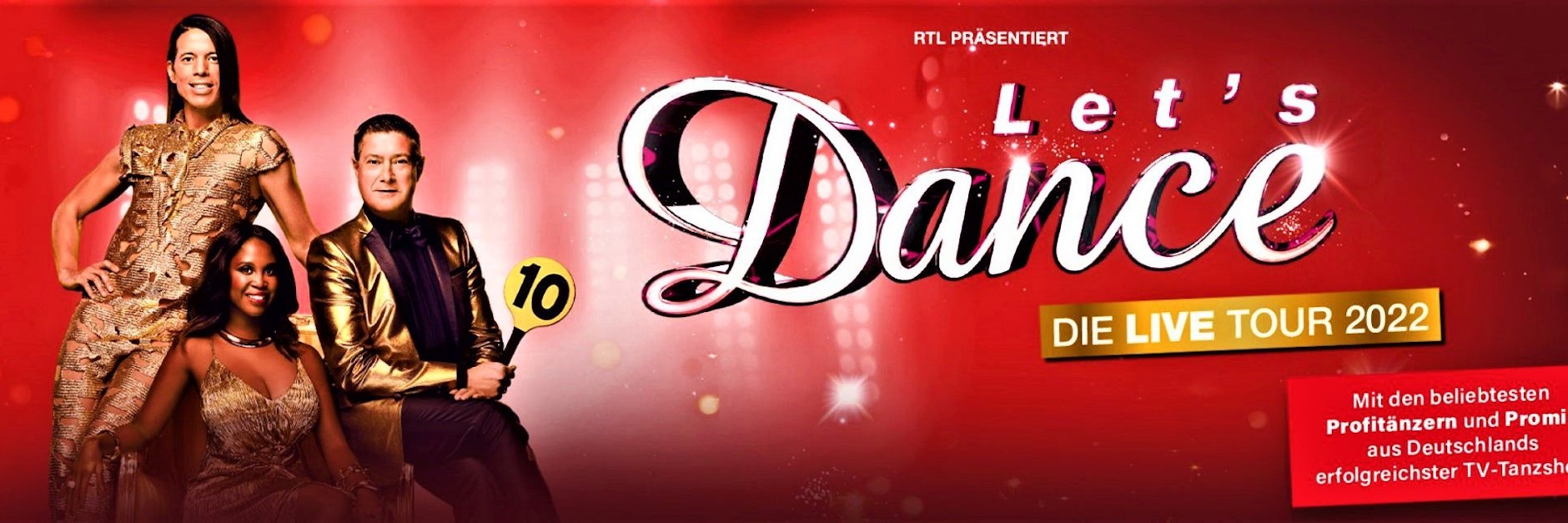 Das Publikum erlebt bei der „Let’s Dance“-Show die aus dem TV-Format bekannten Elemente und so einige Überraschungen hautnah. Sobald sich die Arena verdunkelt, können sich Zuschauer auf Highlights wie beispielsweise einen samt Tänzerin von der Decke schwebenden Kronleuchter freuen.