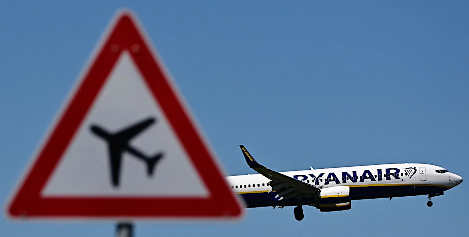 Im Anflug auf den BER: ein Ryanair-Flugzeug in Schönefeld.