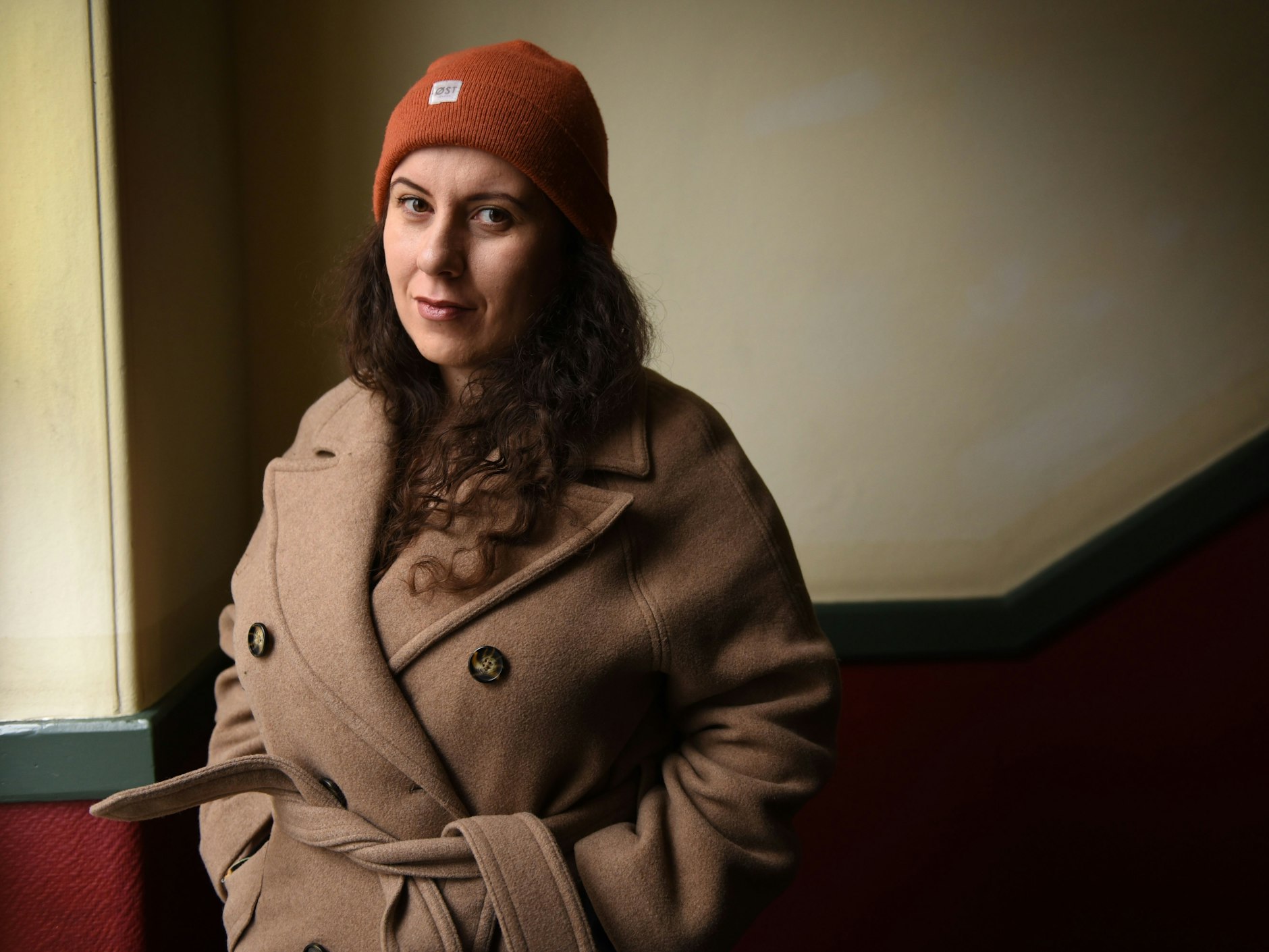 Nadire Biskin ist Romanautorin und Lehrerin einer Willkommensklasse in Kreuzberg.