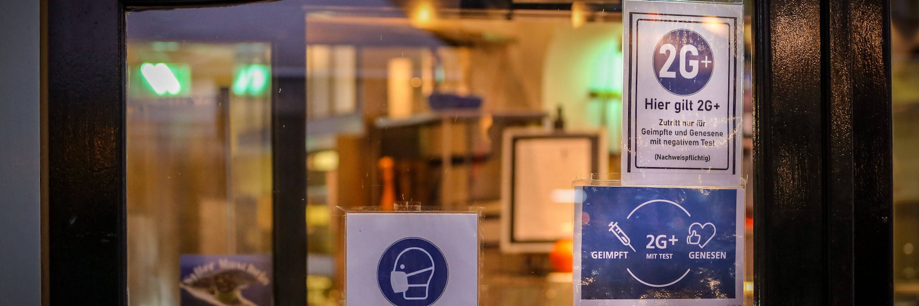 Wer als „genesen“ galt, hatte weniger Einschränkungen hinzunehmen. Nach den neuesten Entscheidungen fällt das - unabhängig von der Entscheidung des Verwaltungsgerichts - weitgehend weg.