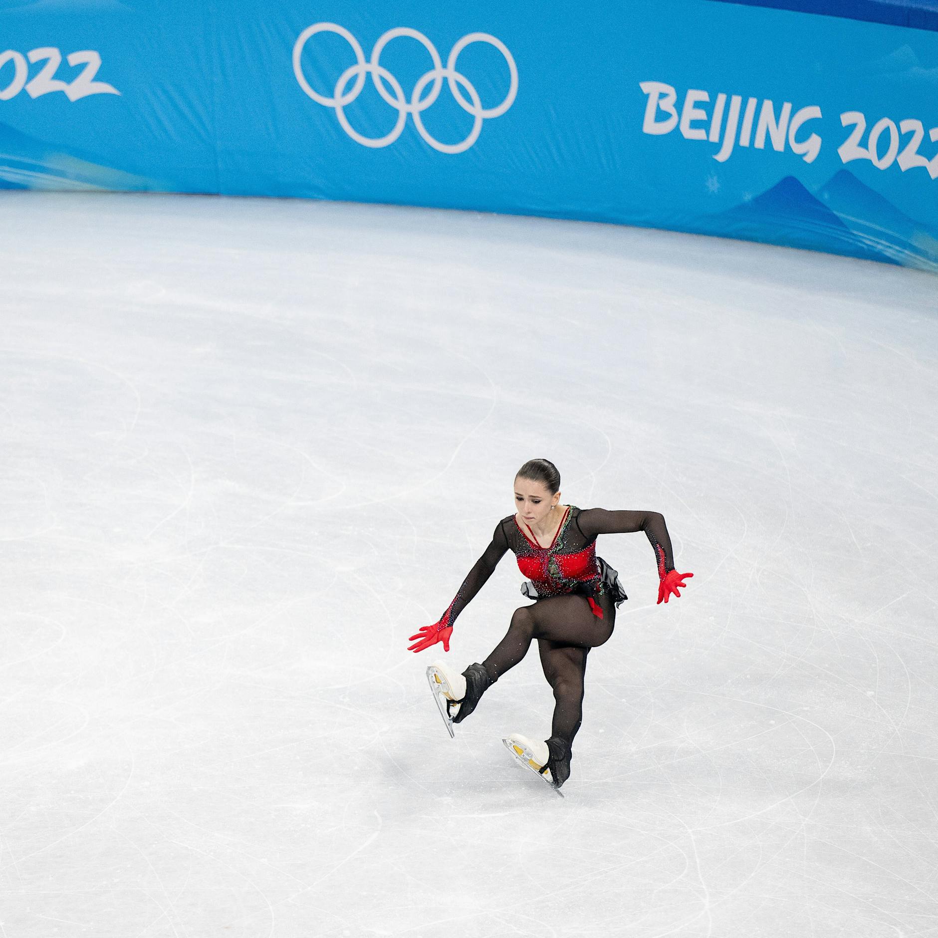 Der Olympia-Donnerstag auf einen Blick: Russlands Eisprinzessin scheitert am Doping-Druck: Walijewa nur Vierte! +++ Kombinierer holen Silber! Frenzel schreibt Geschichte +++ Skicrosserin Maier gewinnt Olympia-Bronze dank Videobeweis