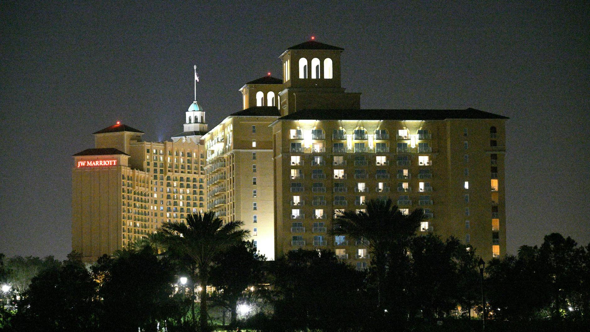 Der „Full House“-Star starb am 9. Januar in seiner Suite im Ritz-Carlton-Hotel von Orlando (US-Bundesstaat Florida) an den Folgen einer Hirnblutung.