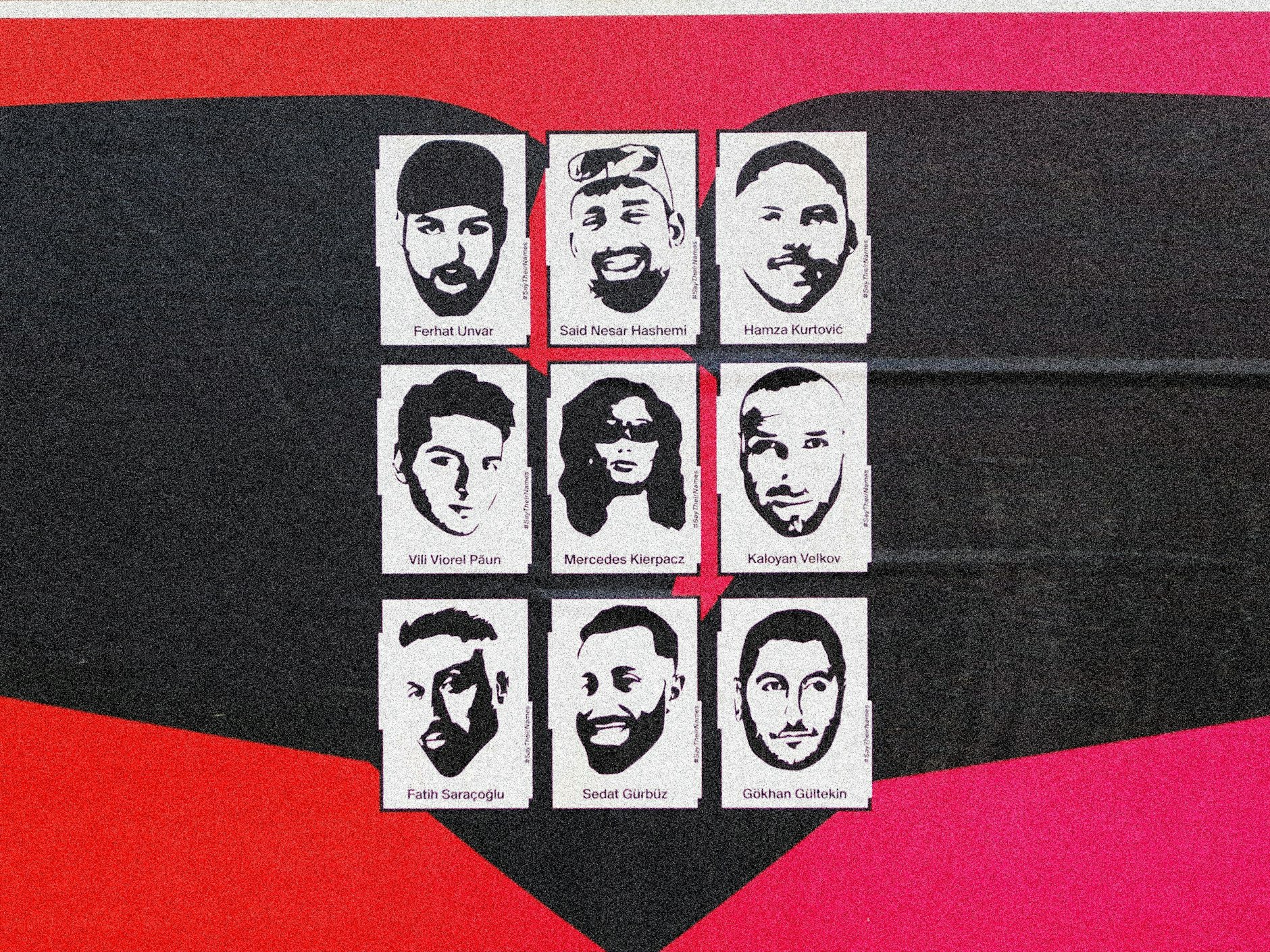 Plakat der „Initiative 19. Februar“ erinnern an die Opfer des rassistischen Attentats von Hanau vor zwei Jahren