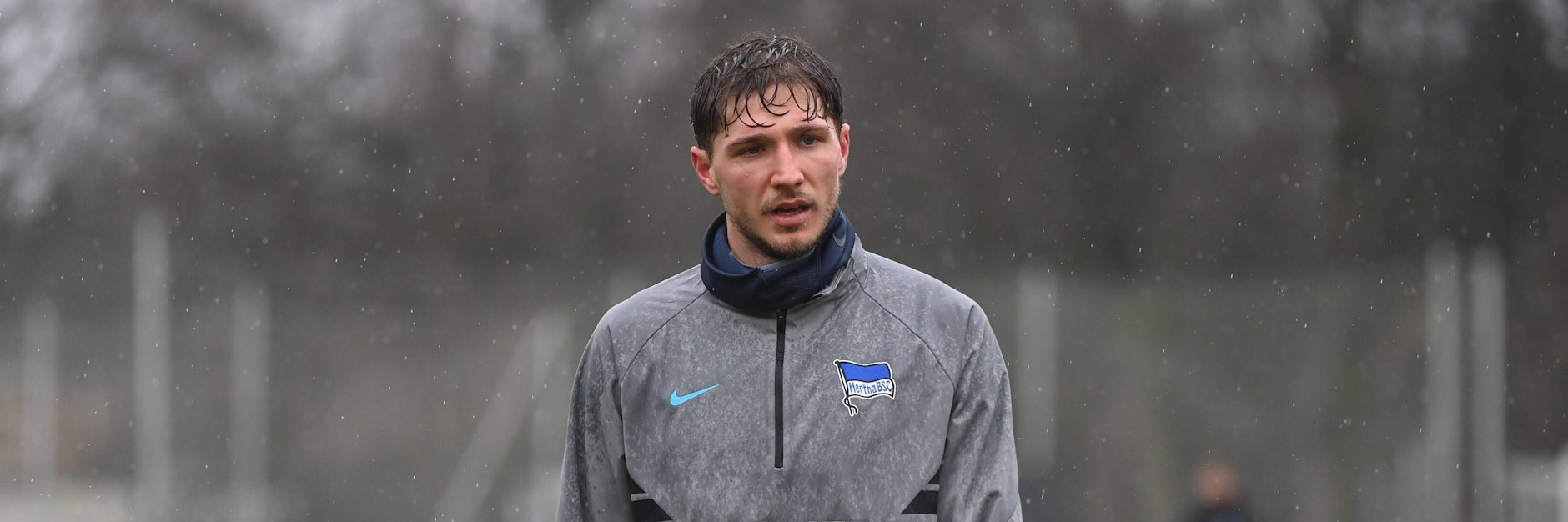 Niklas Stark hat es erwischt. Wegen Corona ist Herthas Verteidiger in häuslicher Isolation.