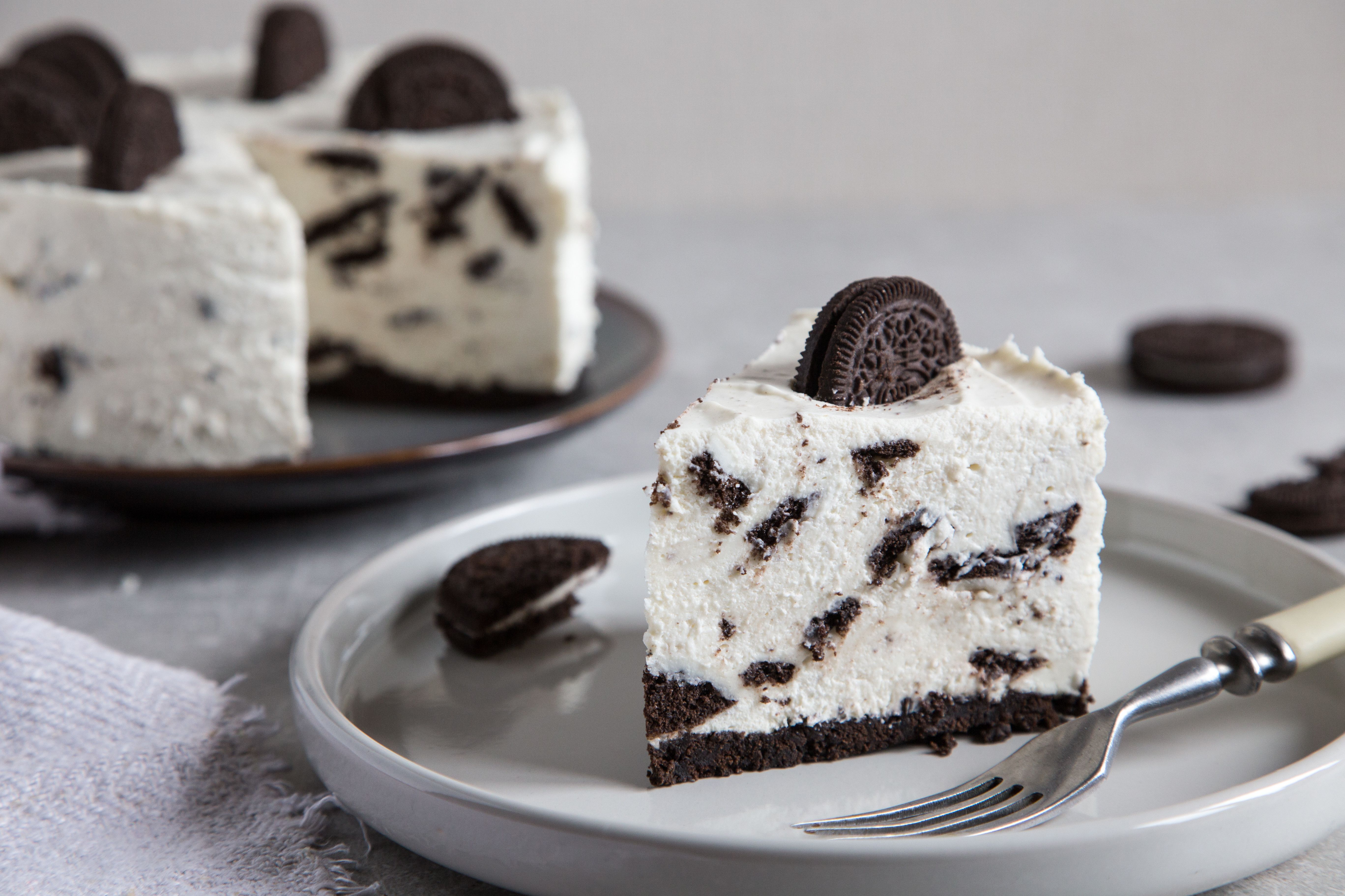 Kuchen ganz ohne Backen: Oreo-Cheesecake, Schoko-Keks und Birthday-Käse – drei blitzschnelle Rezepte!