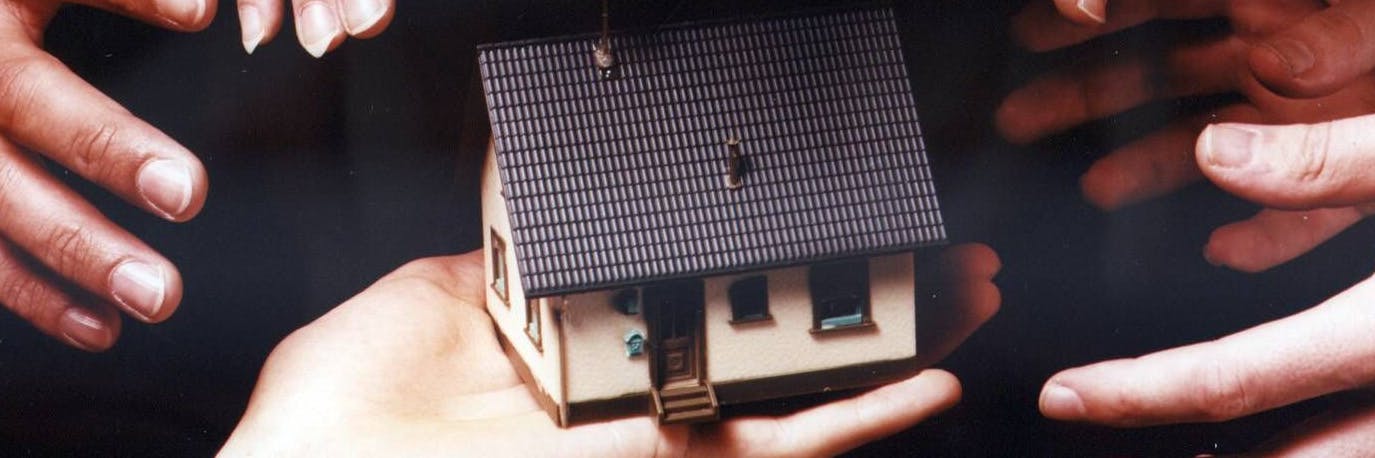 Das vererbte Häuschen der Familie kostet durch den Immobilienboom horrende Vermögensteuern.