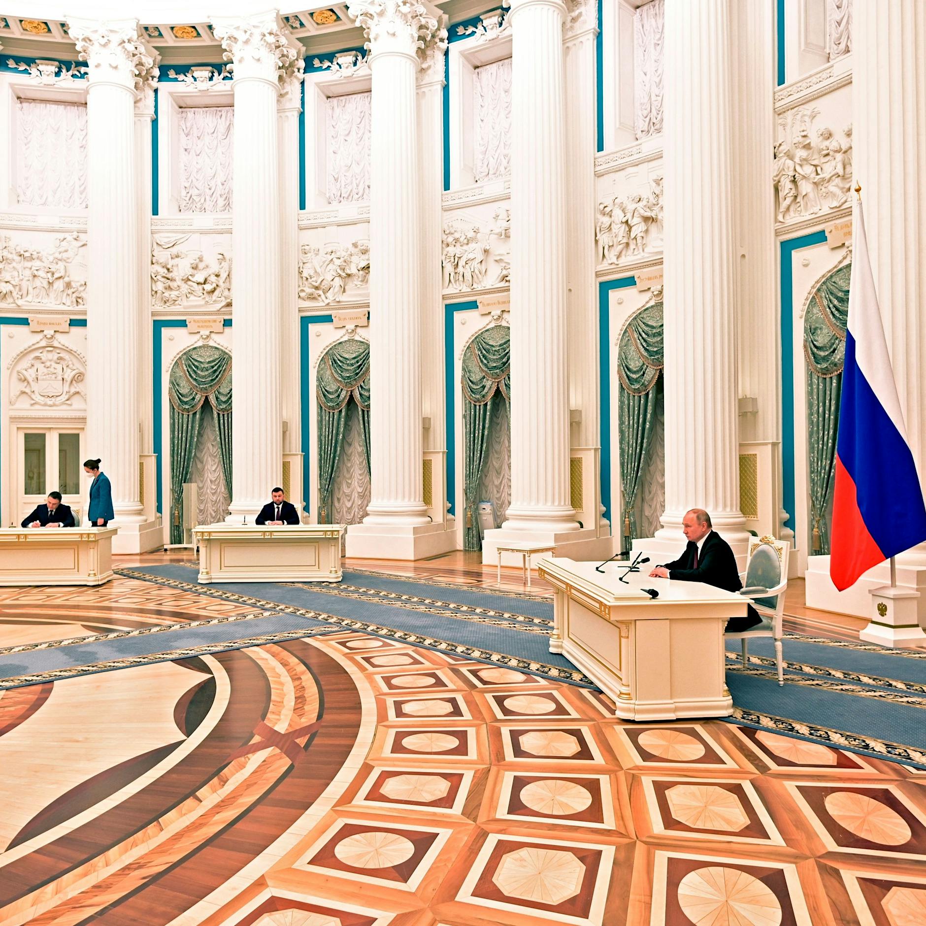 Deutschland stoppt Zulassungsprozess für Ostsee-Pipeline Nord Stream 2