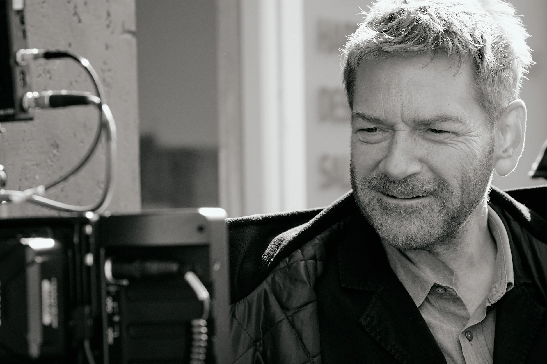 Kenneth Branagh am Set von „Belfast“.