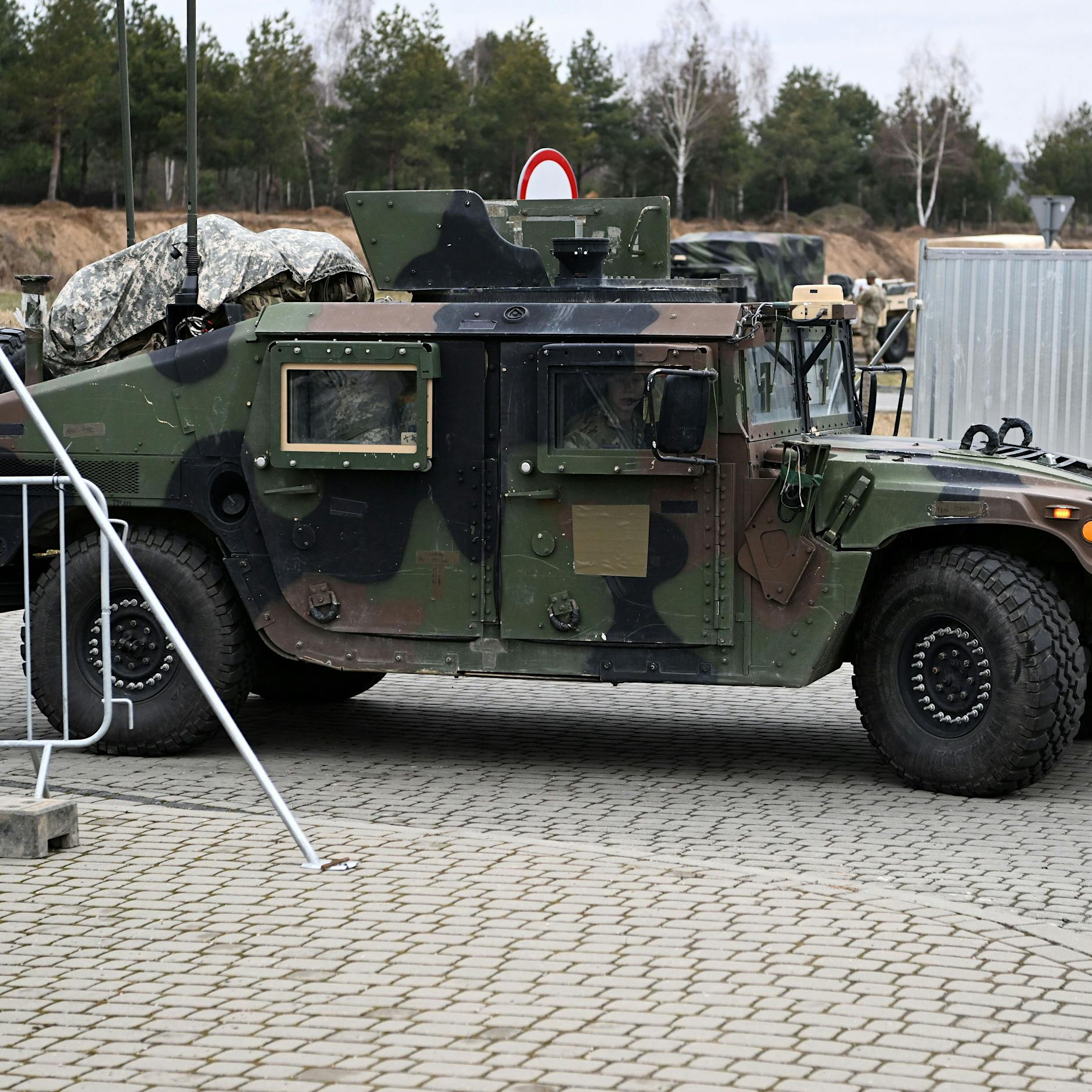 US-Kampfjets und Hubschrauber werden von Deutschland nach Osteuropa verlegt. Es geht an Orte „entlang der Nato-Ostflanke“