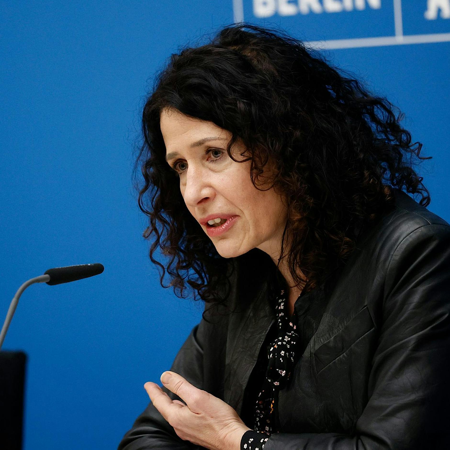 Berlin: Grüne Verkehrssenatorin ist gegen autofreie Innenstadt