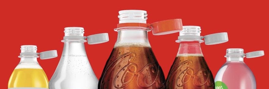 Als eines der ersten Unternehmen setzt Coca-Cola die neue Deckel-Richtlinie der EU um.