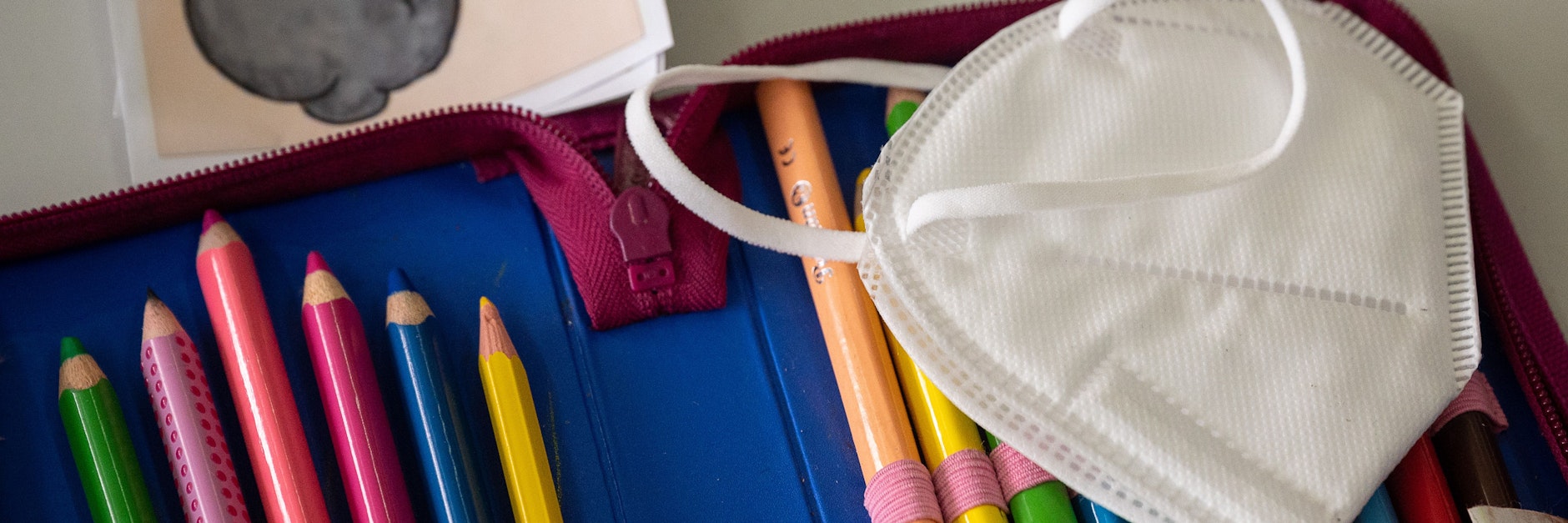 Schreiben gegen die Krise und darüber hinaus: Das hilft nicht nur Erwachsenen, sondern auch Kindern.