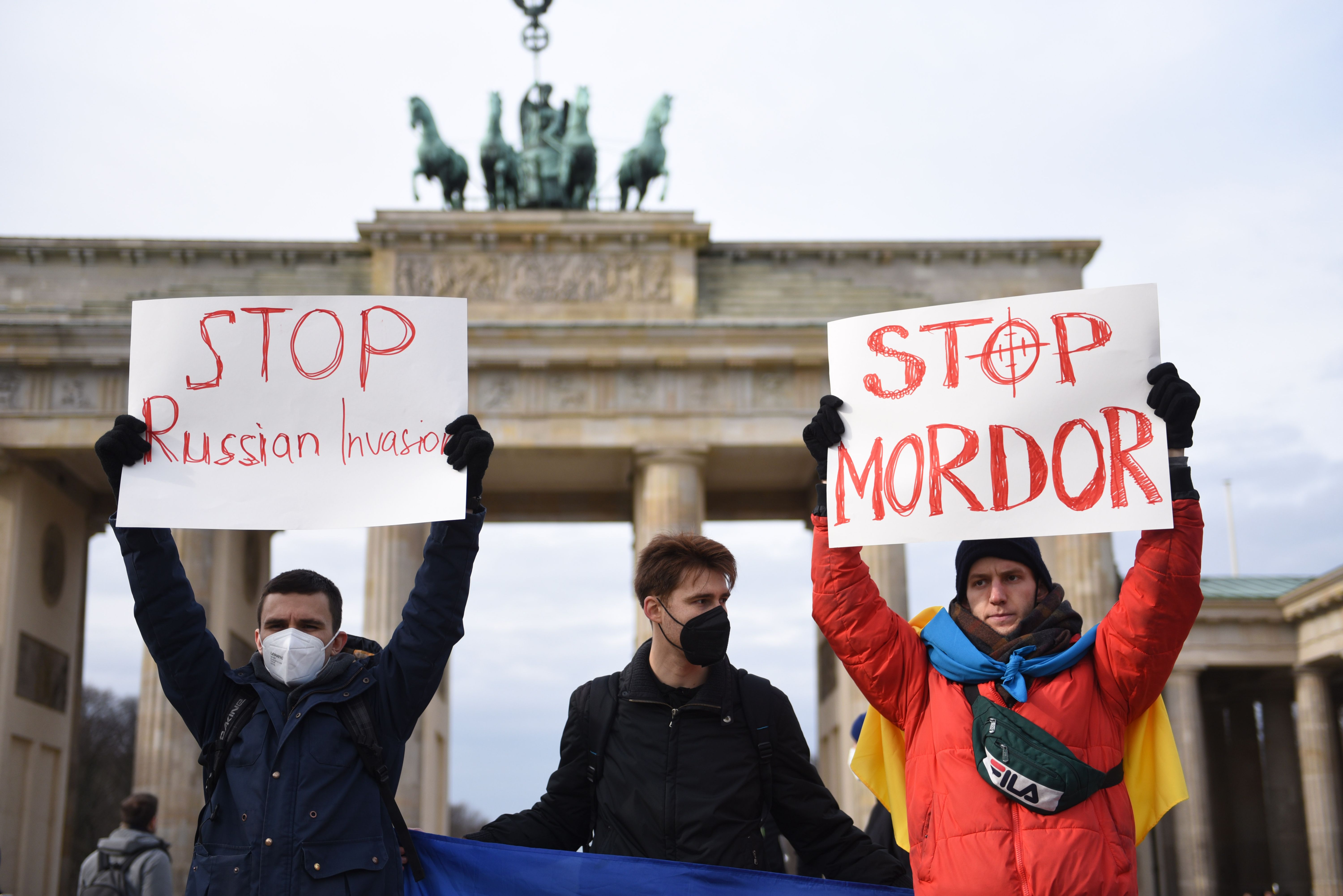 Demonstration Am Brandenburger Tor: „Deutschland, Wach Auf!“