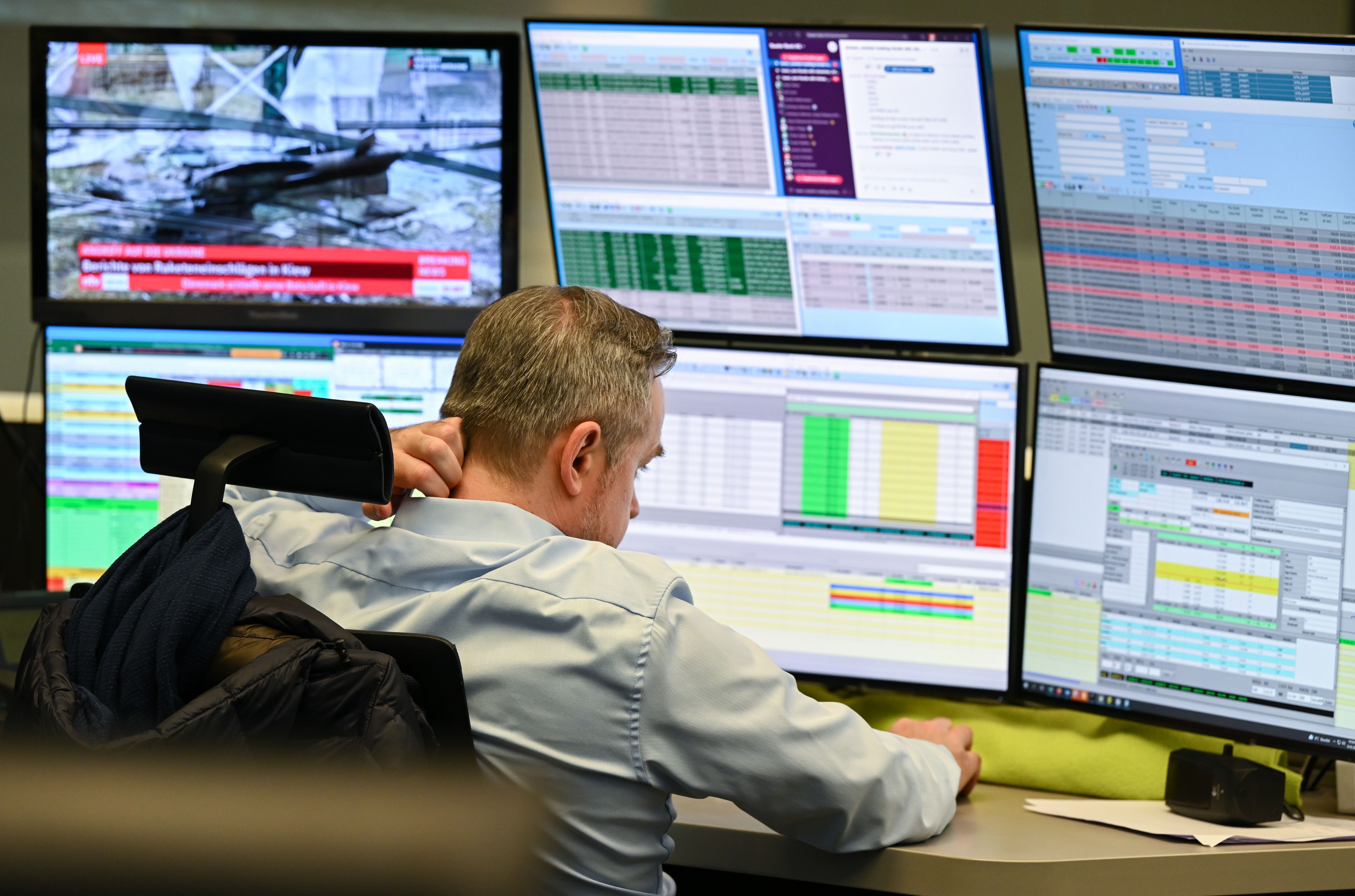 Image - Öl, Gas, Getreide werden wegen des Kriegs teurer, Aktien verlieren an Wert