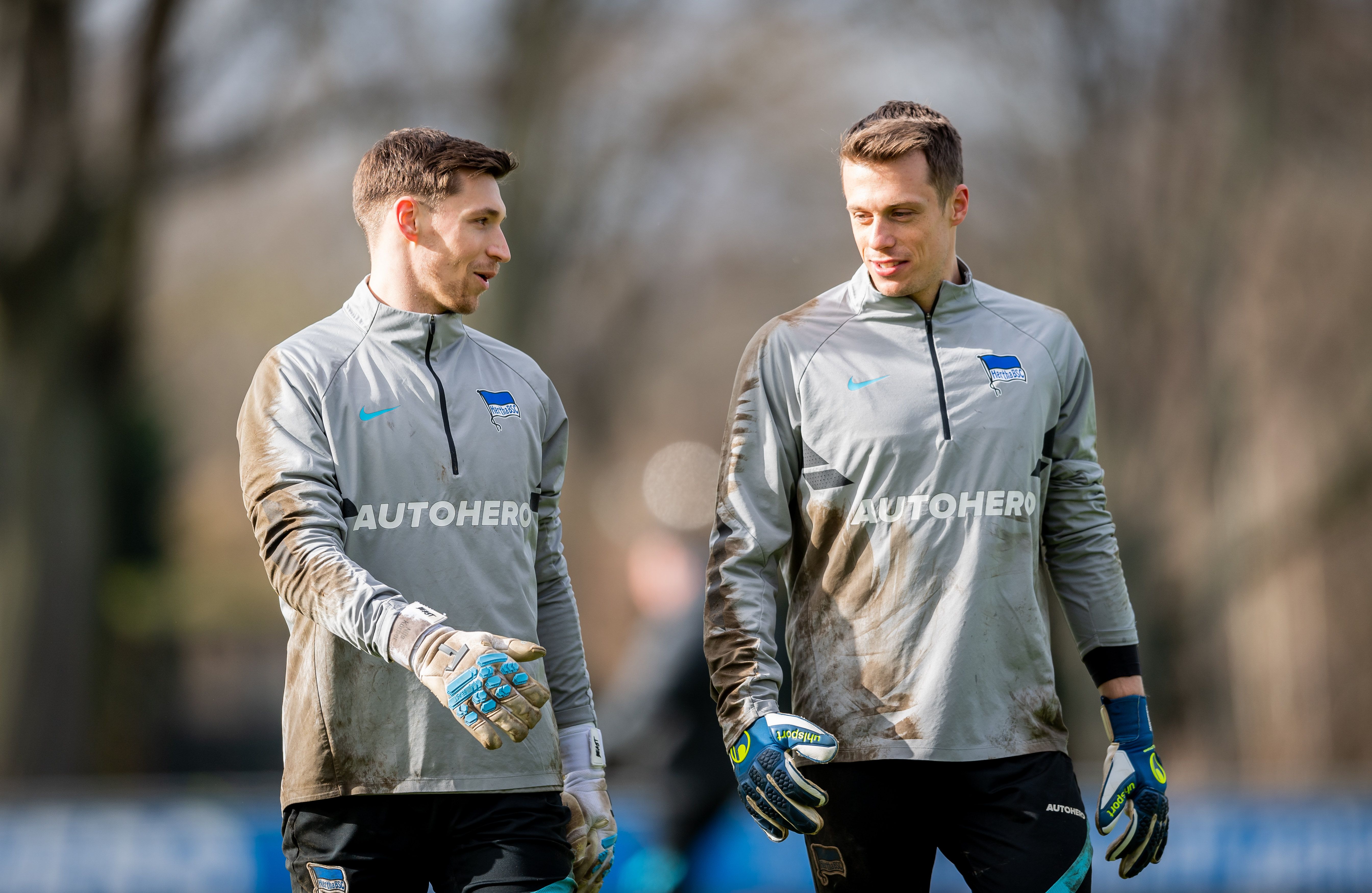 Der Nächste bitte: Herthas Alexander Schwolow in häuslicher Isolation