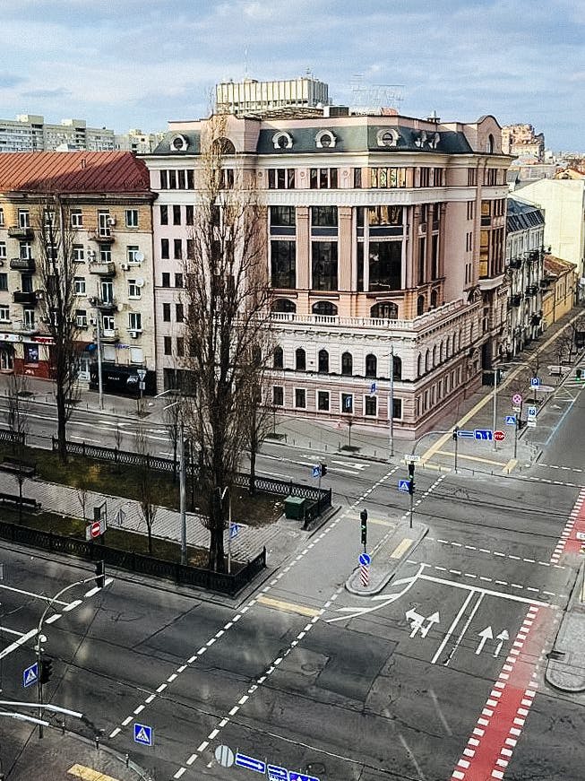 Dieses Foto hat Refael Yucha aus dem Fenster seiner Wohnung in Kyiv gemacht.
